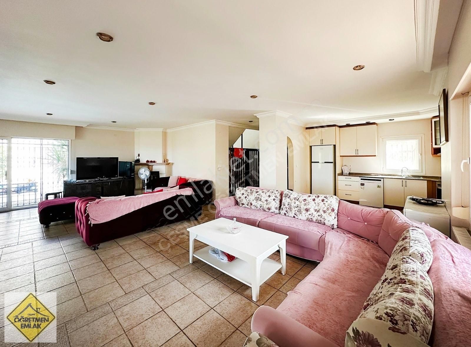 Çeşme Boyalıkta Plaja Sadece 200m Uzaklıkta Tam Müstakil Villa - Görsel 23