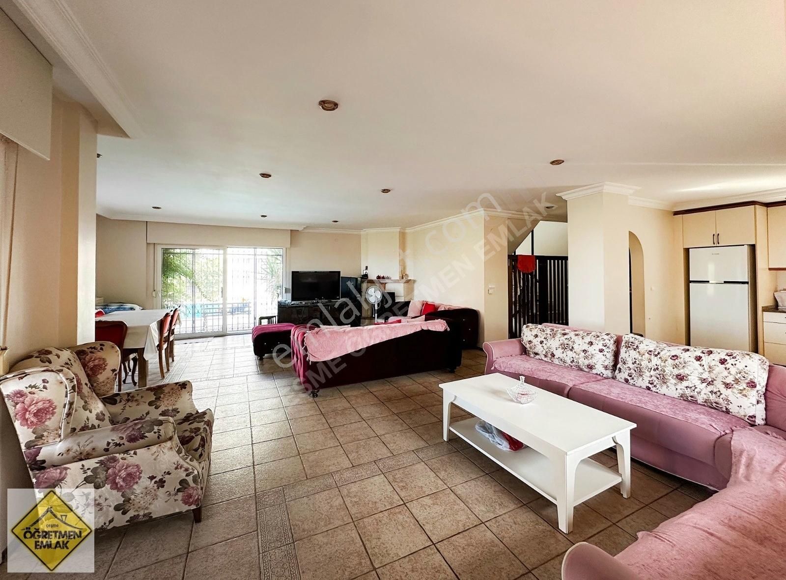 Çeşme Boyalıkta Plaja Sadece 200m Uzaklıkta Tam Müstakil Villa - Görsel 7