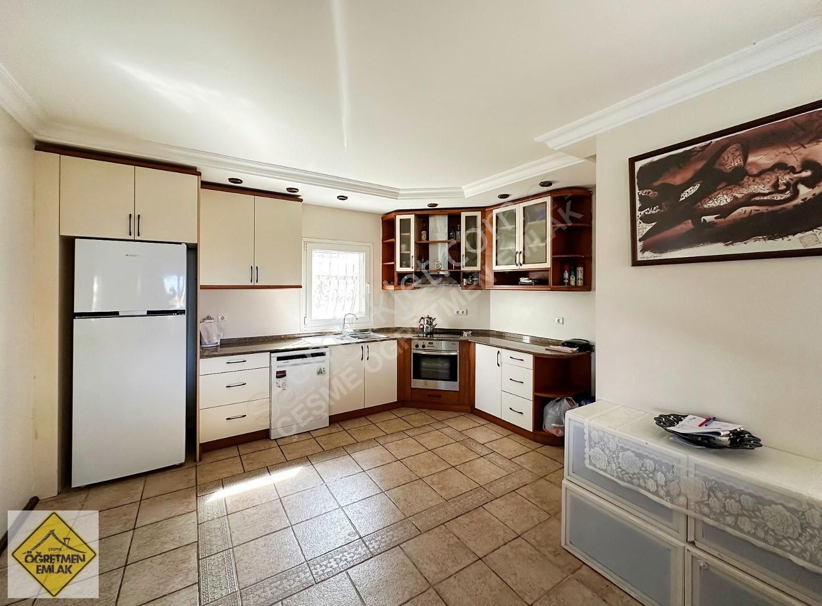 Çeşme Boyalıkta Plaja Sadece 200m Uzaklıkta Tam Müstakil Villa - Görsel 12