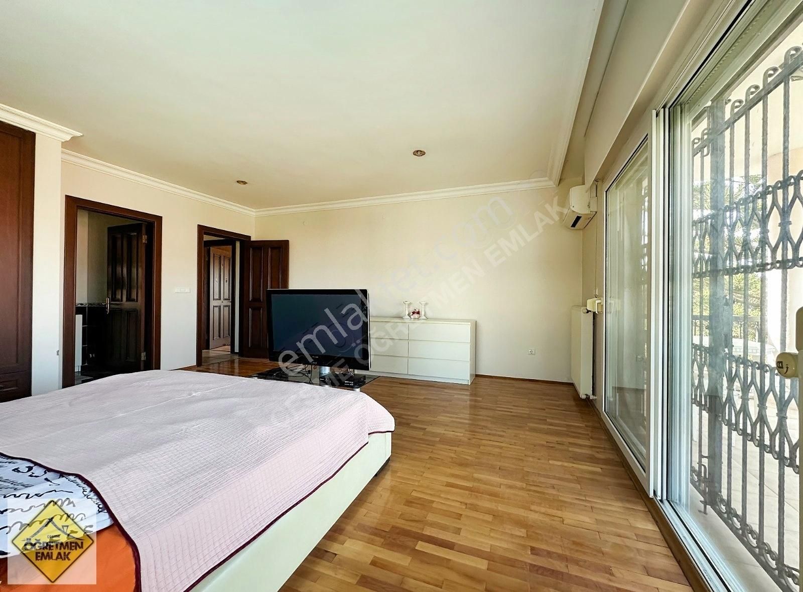 Çeşme Boyalıkta Plaja Sadece 200m Uzaklıkta Tam Müstakil Villa - Görsel 19