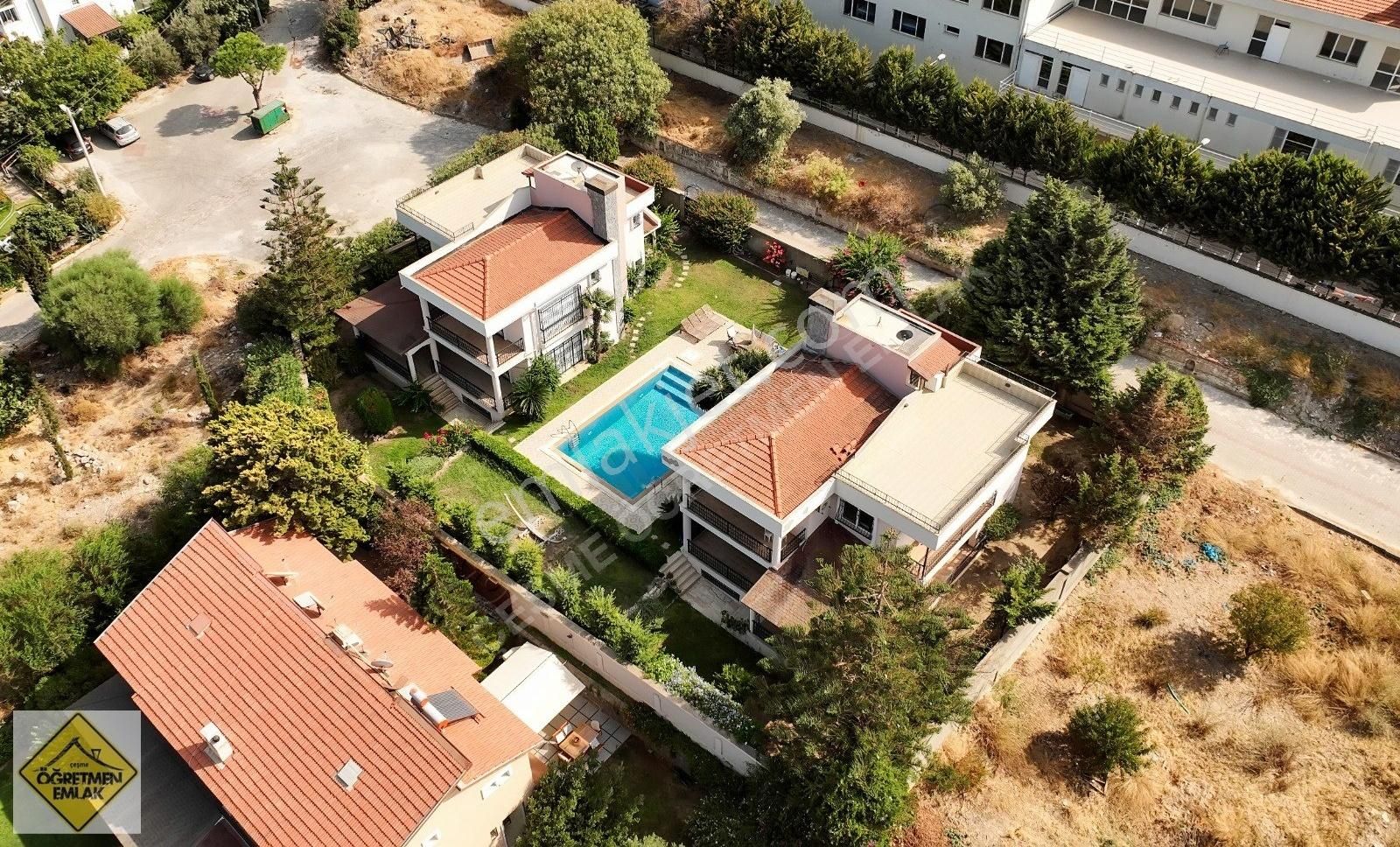 Çeşme Boyalıkta Plaja Sadece 200m Uzaklıkta Tam Müstakil Villa - Görsel 9