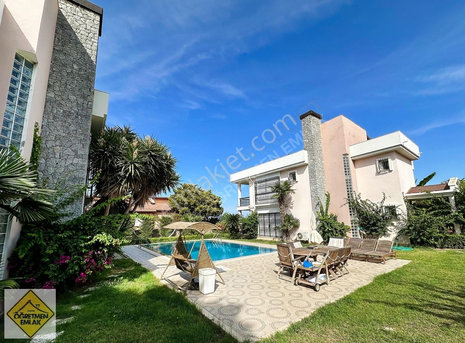 Çeşme Boyalıkta Plaja Sadece 200m Uzaklıkta Tam Müstakil Villa - Görsel 22