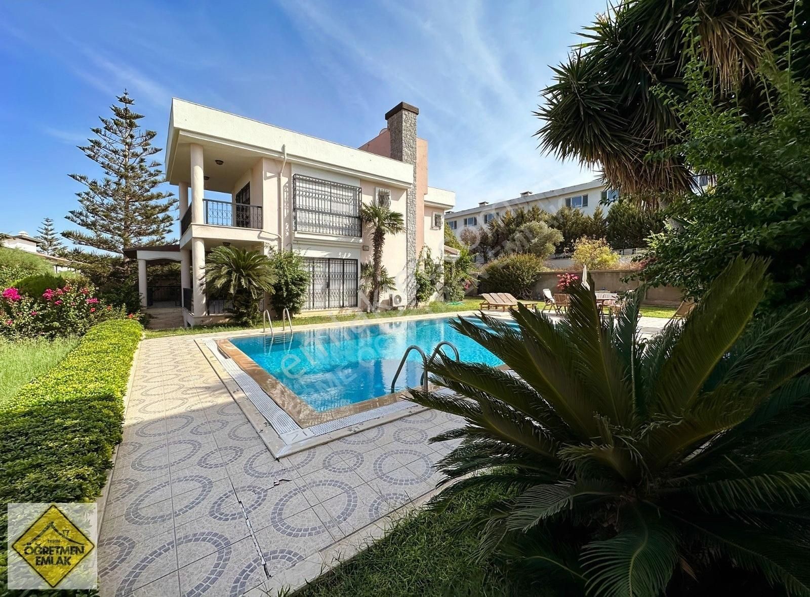 Çeşme Boyalıkta Plaja Sadece 200m Uzaklıkta Tam Müstakil Villa - Görsel 13