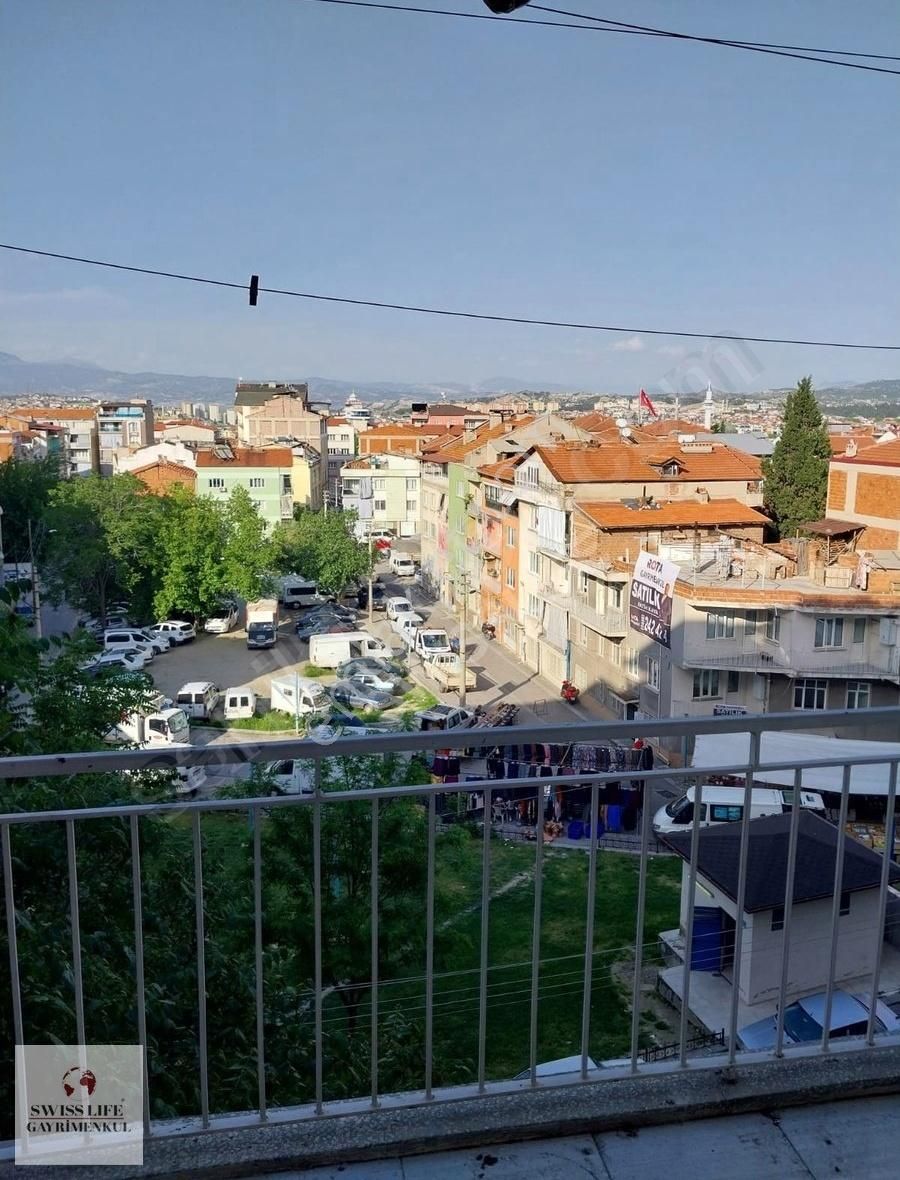 Swıss Lıfe'dan Halk Caddesin'de 3+1 Arakat Kiralık Daire