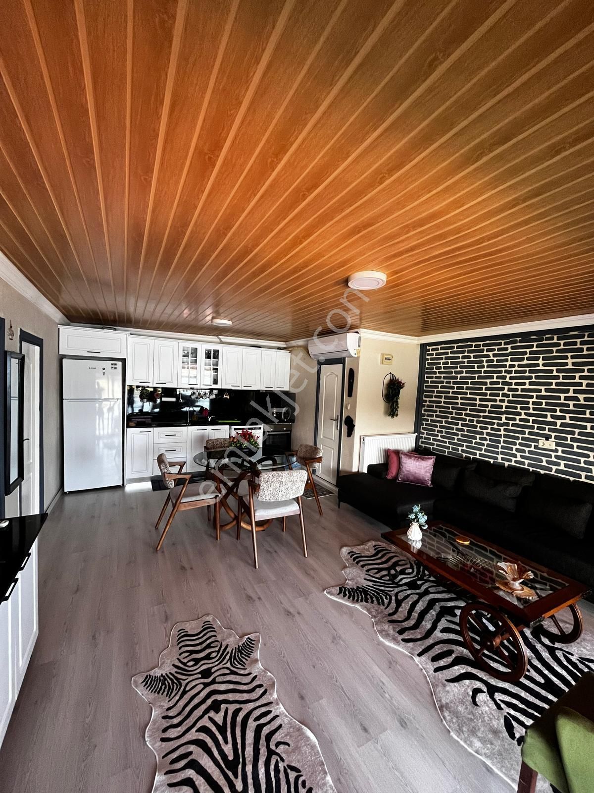 Kandıra Seyrek Sahilinde Deniz Manzaralı Günlük Kiralık Müstakil Tatilevi - Görsel 8