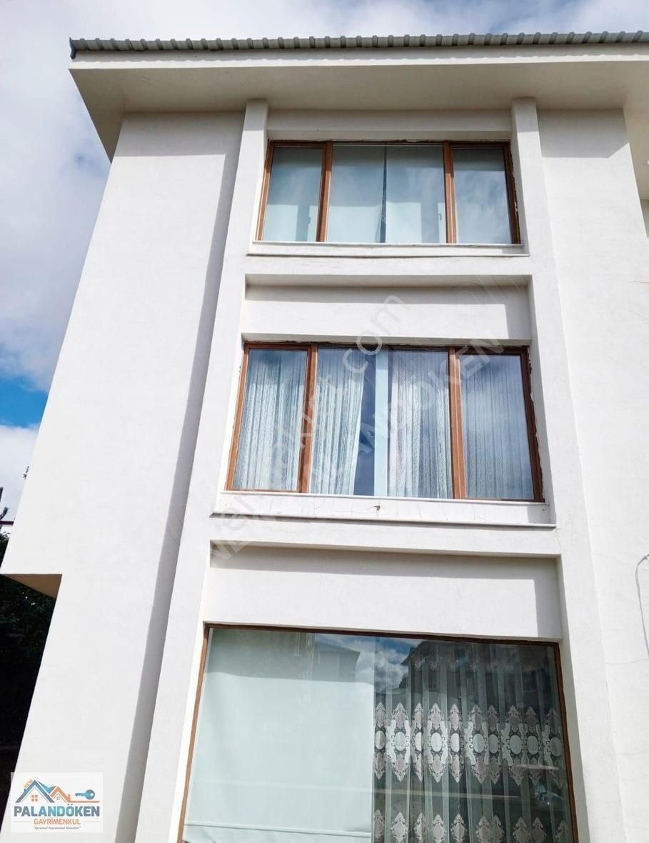 New Palandöken'den Triplex Asansörlü Lüks 5.5+1 Satılık Villa