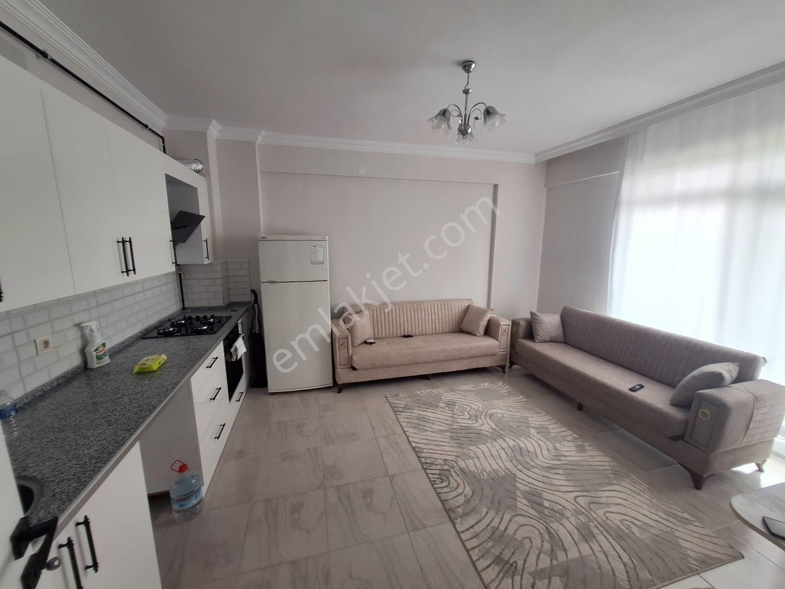 Akçay Emlak'tan Akşehir Çarşı Merkezde Tüm Faturalar Fiyata Dahil Eşyalı Kiralık 1+1 Daire