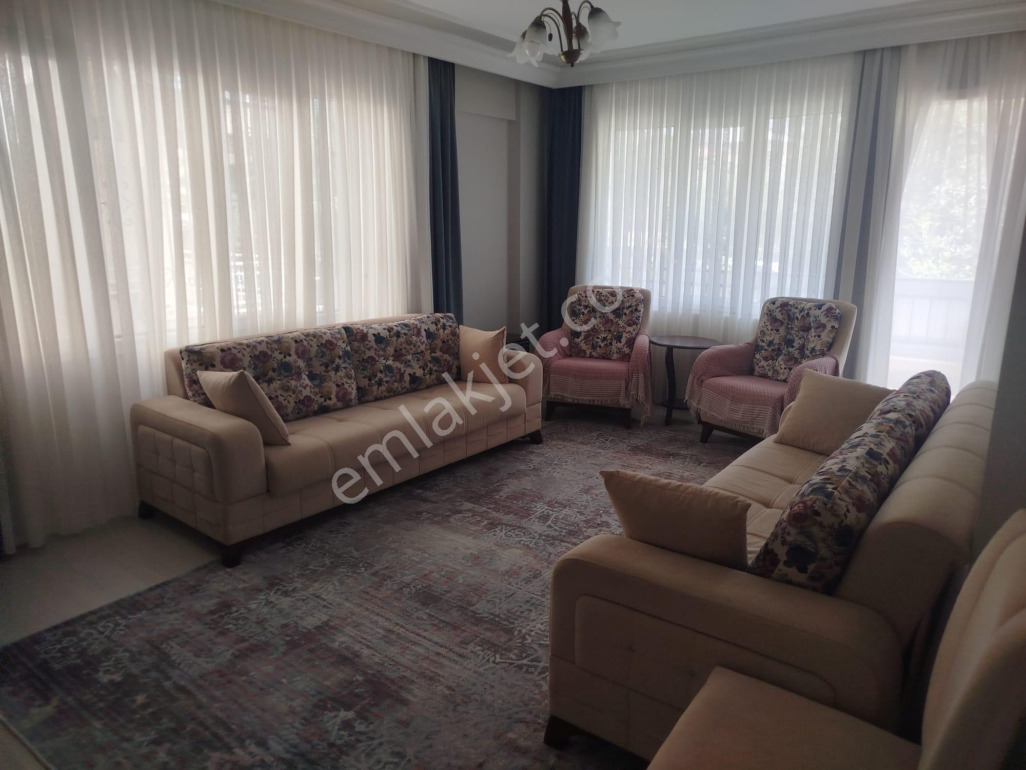 Yaşar Emlaktan Satılık Daire