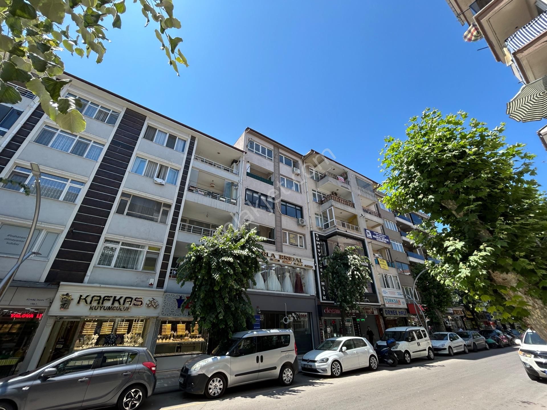 Turyap Soner'den Kiralık İstanbul Caddesinde 2+1 Daire