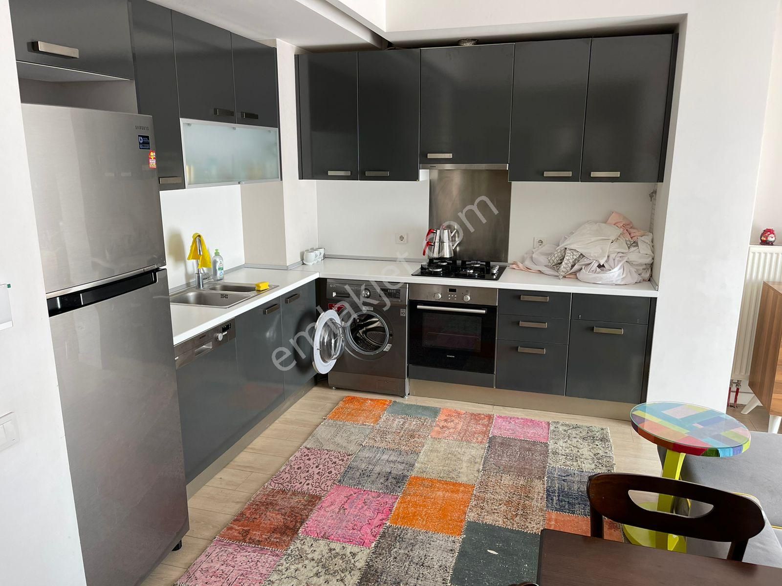 Mavişehir Soyak Optimus Sitesinde İki Havuza Bakan Geniş 2+1 Full Eşyalı Daire