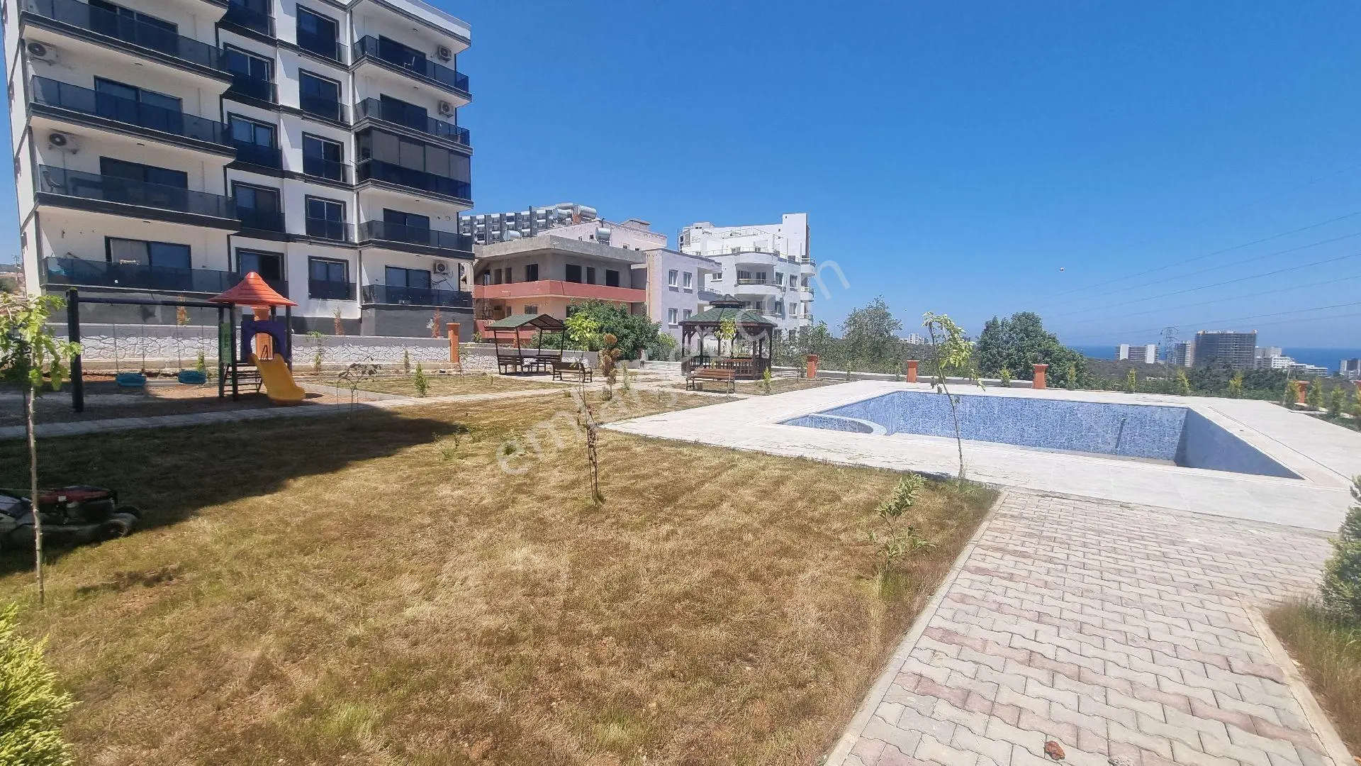 Mersin Erdemli Ayaş'ta Havuzlu Sıfır 2+1 Daire - Görsel 5