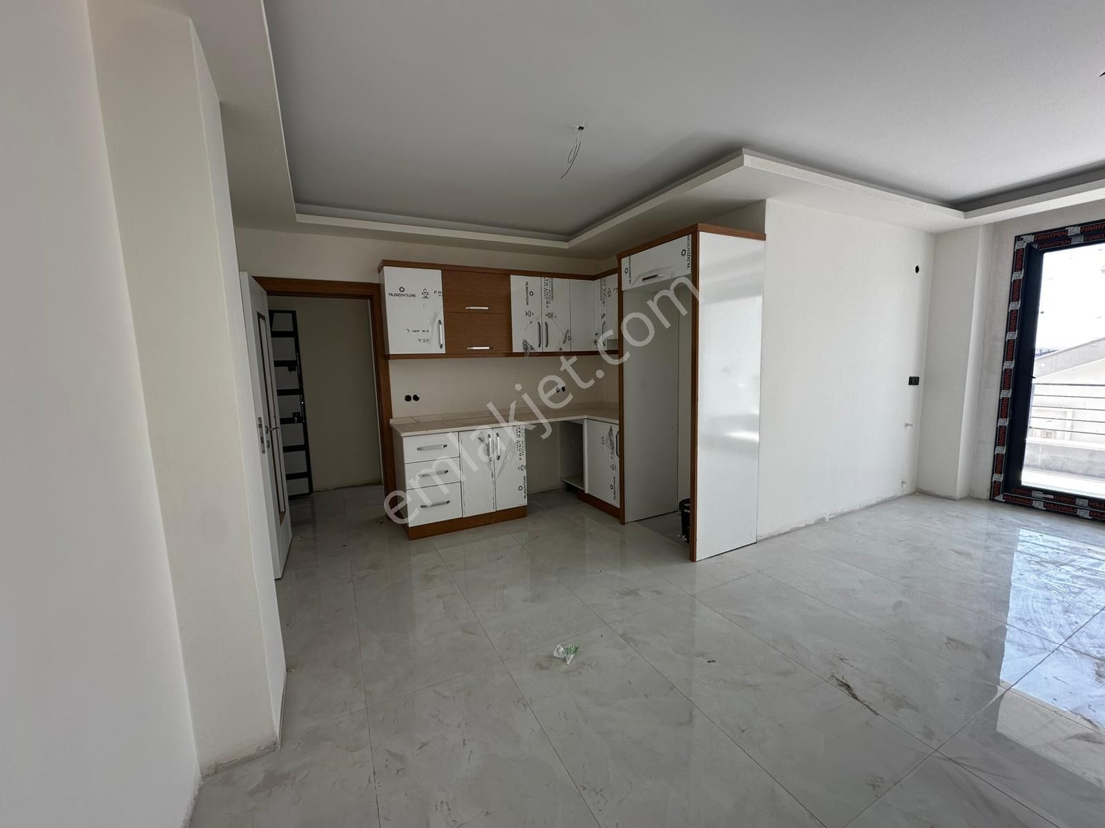 Aydın Didim Efeler Mahallesinde Deniz Manzaralı 2+1