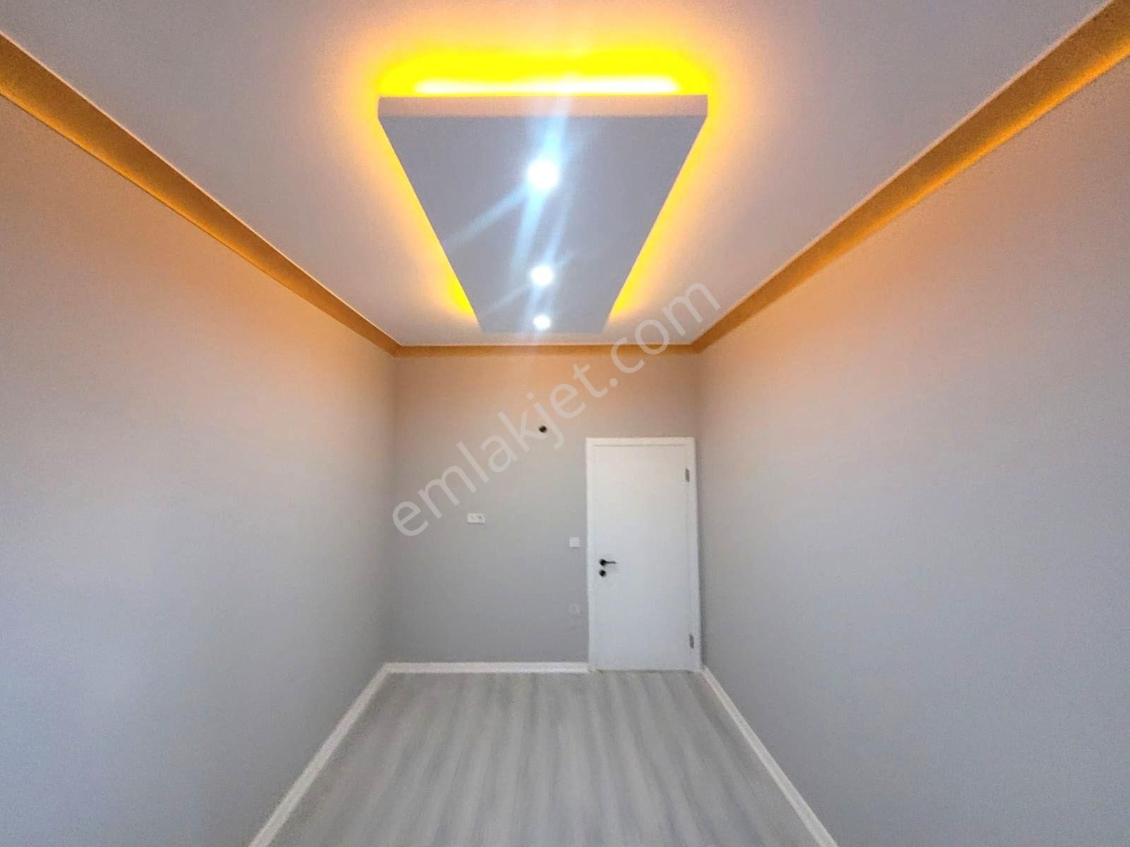 Akman'dan Diş Hastanesi'ne Yakın 2+1 Satılık Lüx Daire