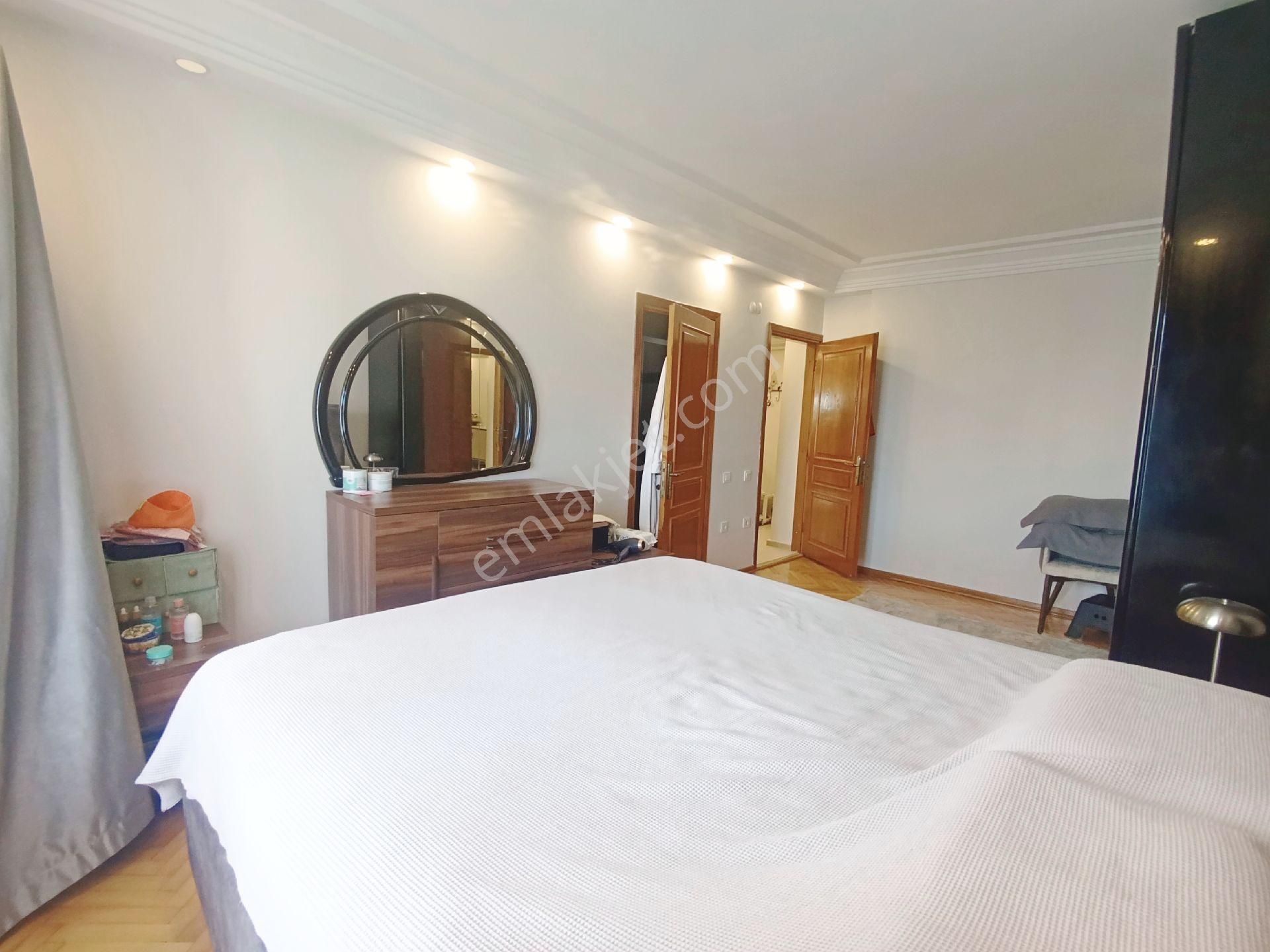 Çizme Gyrmkl Den Cadde Üstünde Harika Teraslı Dubleks - Görsel 12