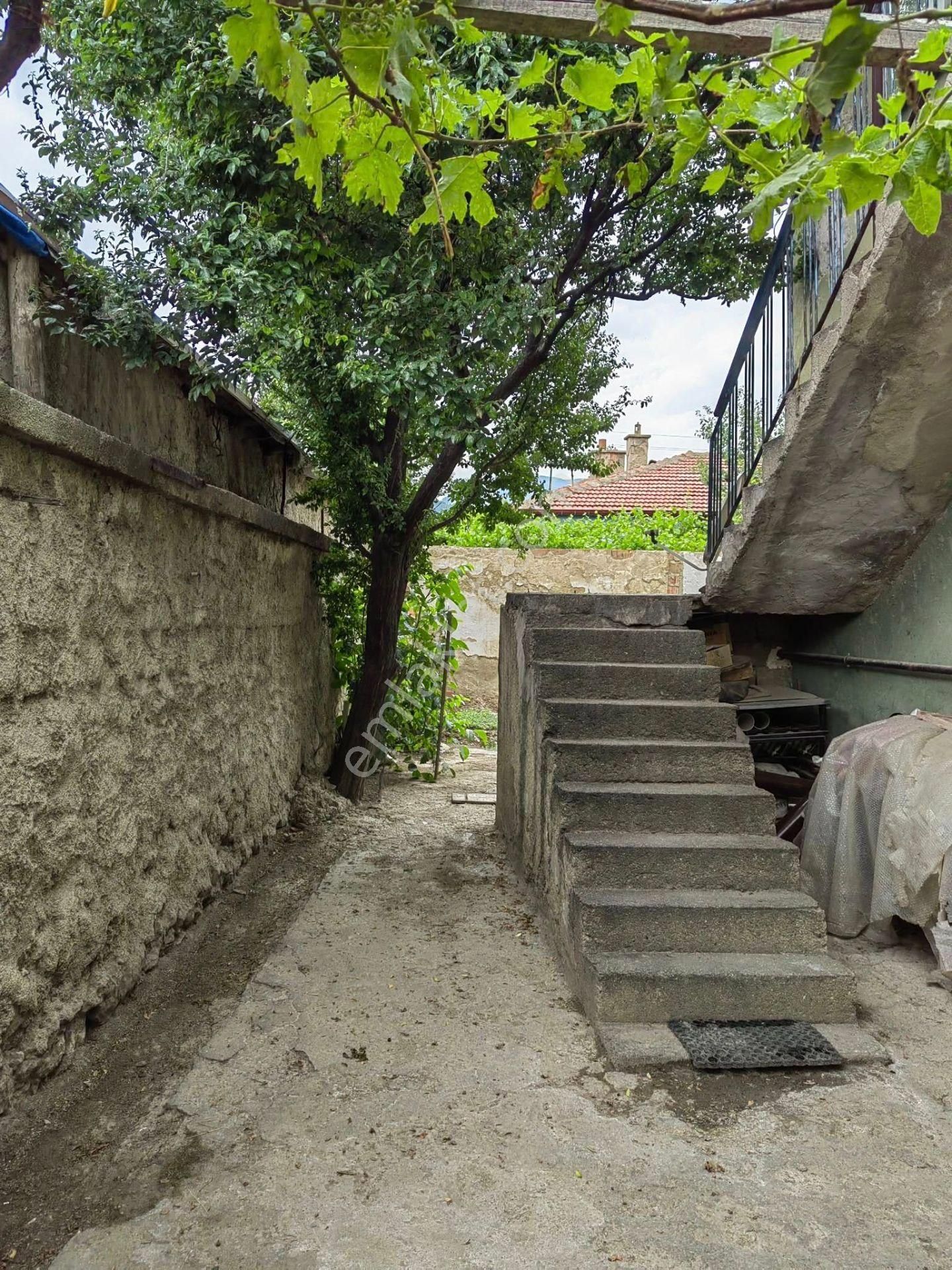 Nasreddin Emlaktan Salı Pazarı Civarı Satılık Müstakil Ev - Görsel 13