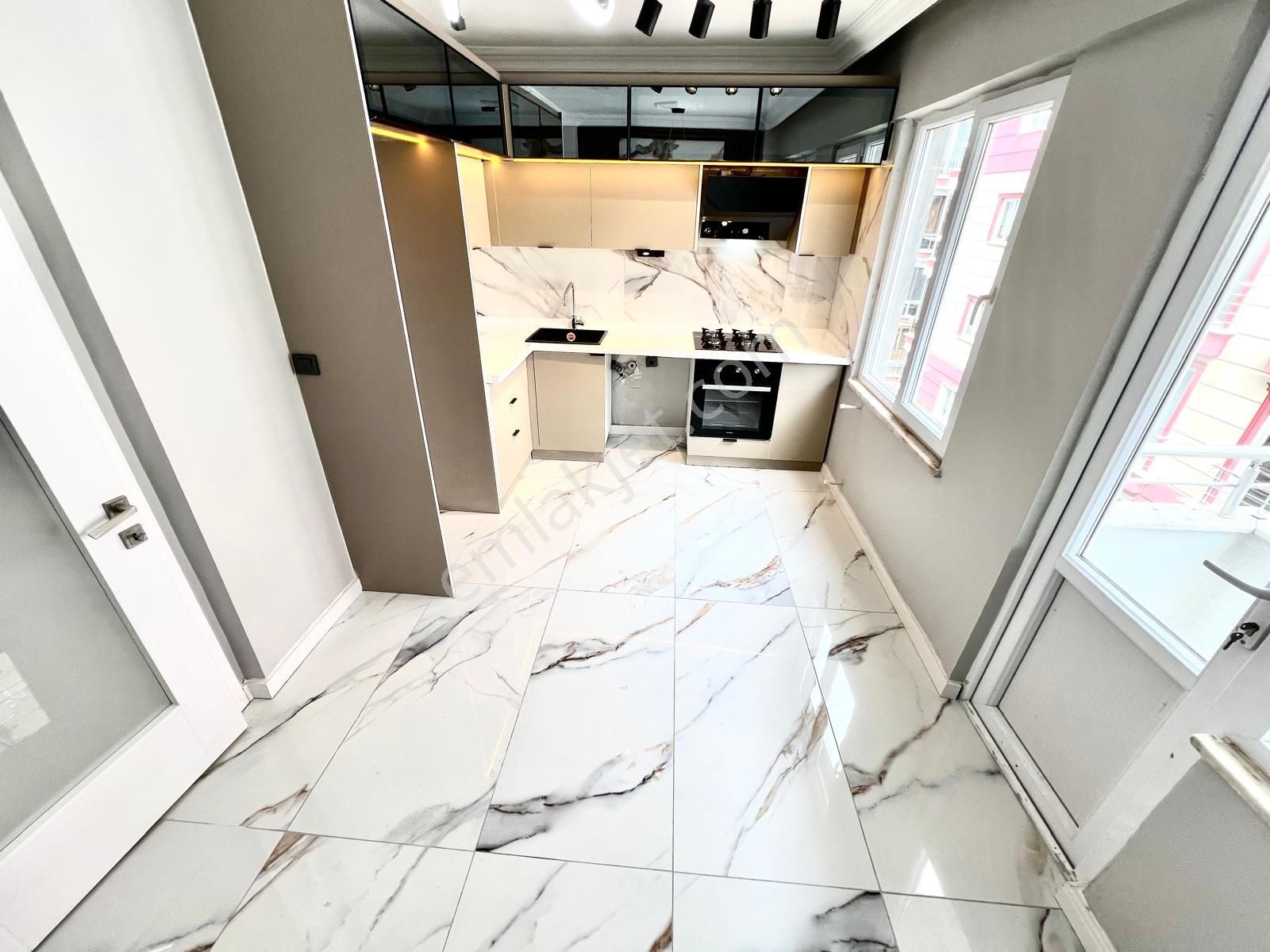 Ön Cephe Sevenler 2+1 Ayrı Mutfaklı 110m² Fırsat* Kaçmaz Daire