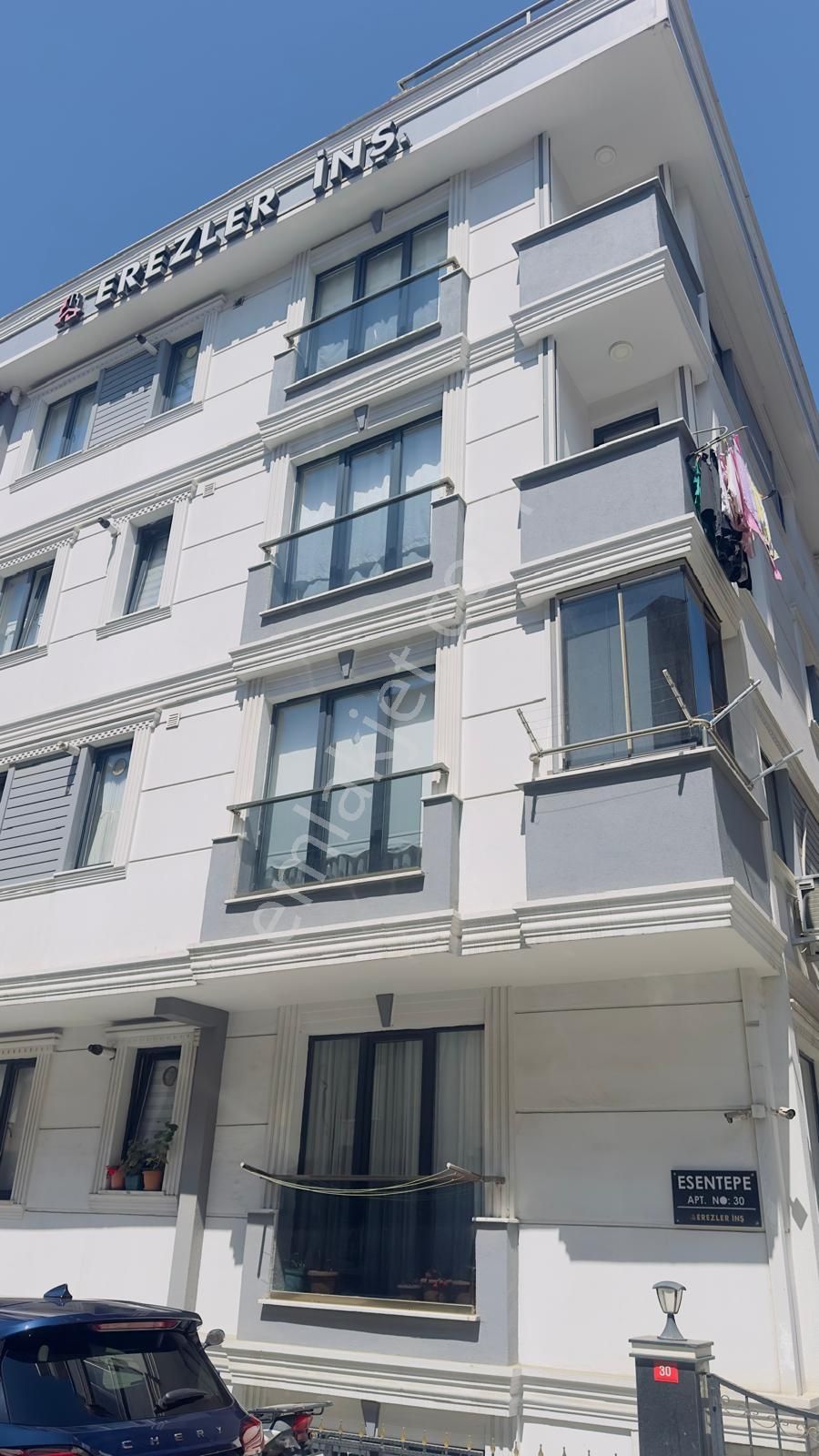 Ümraniye Atatürk Mahallesi 'nde 2+1 Satılık Daire