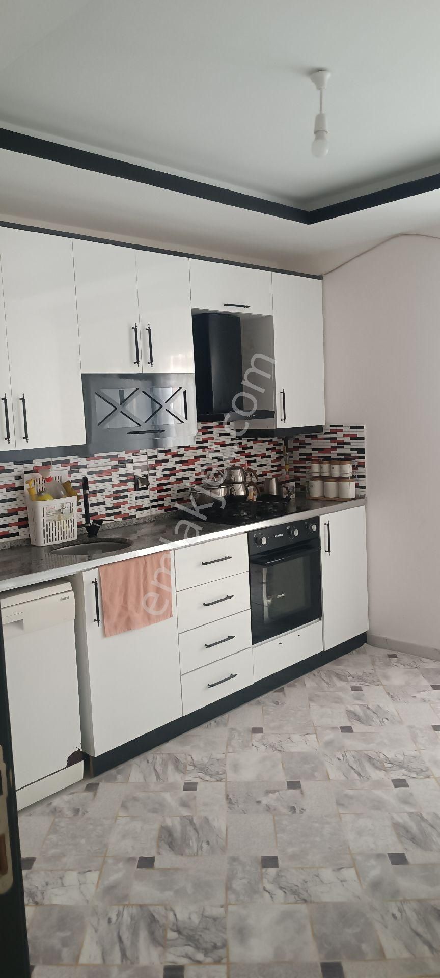 Uğur Kaya Gayrimenkul'den İki Katlı Evin İkinci Kat Satılıktır - Görsel 4