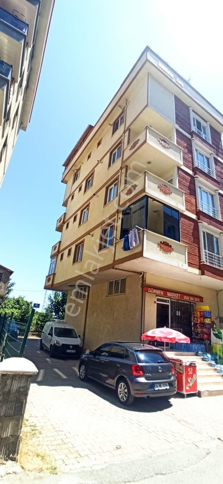 📌 Fırsat Dairesi! Sultanbeyli Mimar Sinan'da 3+1 Özel Tasarımlı Ara Kat – Takasa Ve Krediye Uygun.