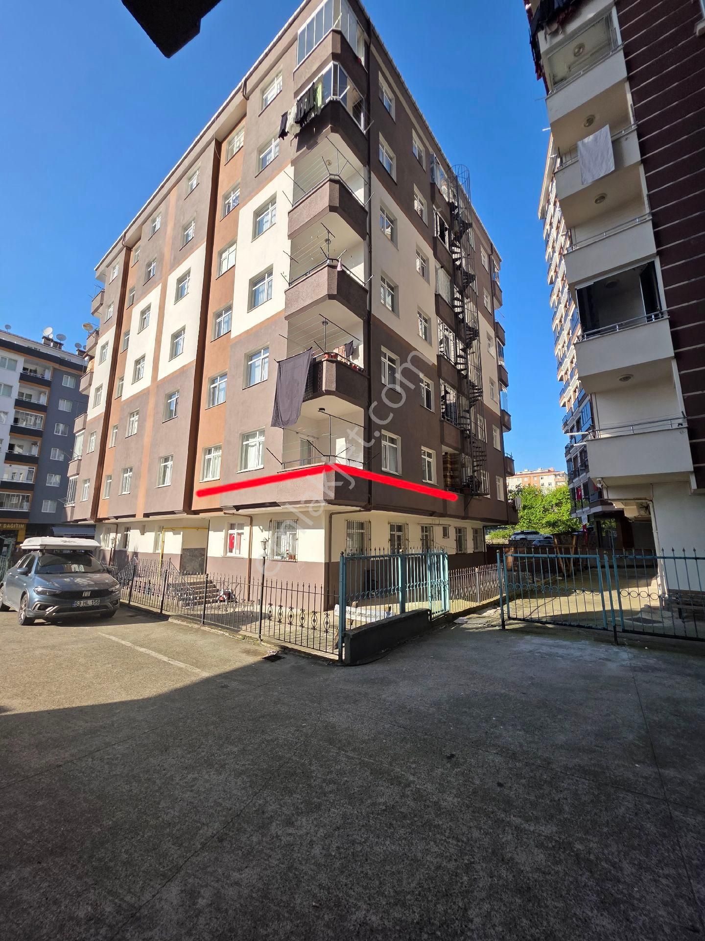 Taşçioğlu Emlaktan Satılık 3+1 Daire Gülbahar Mahallesinde Şov Market Karşısı