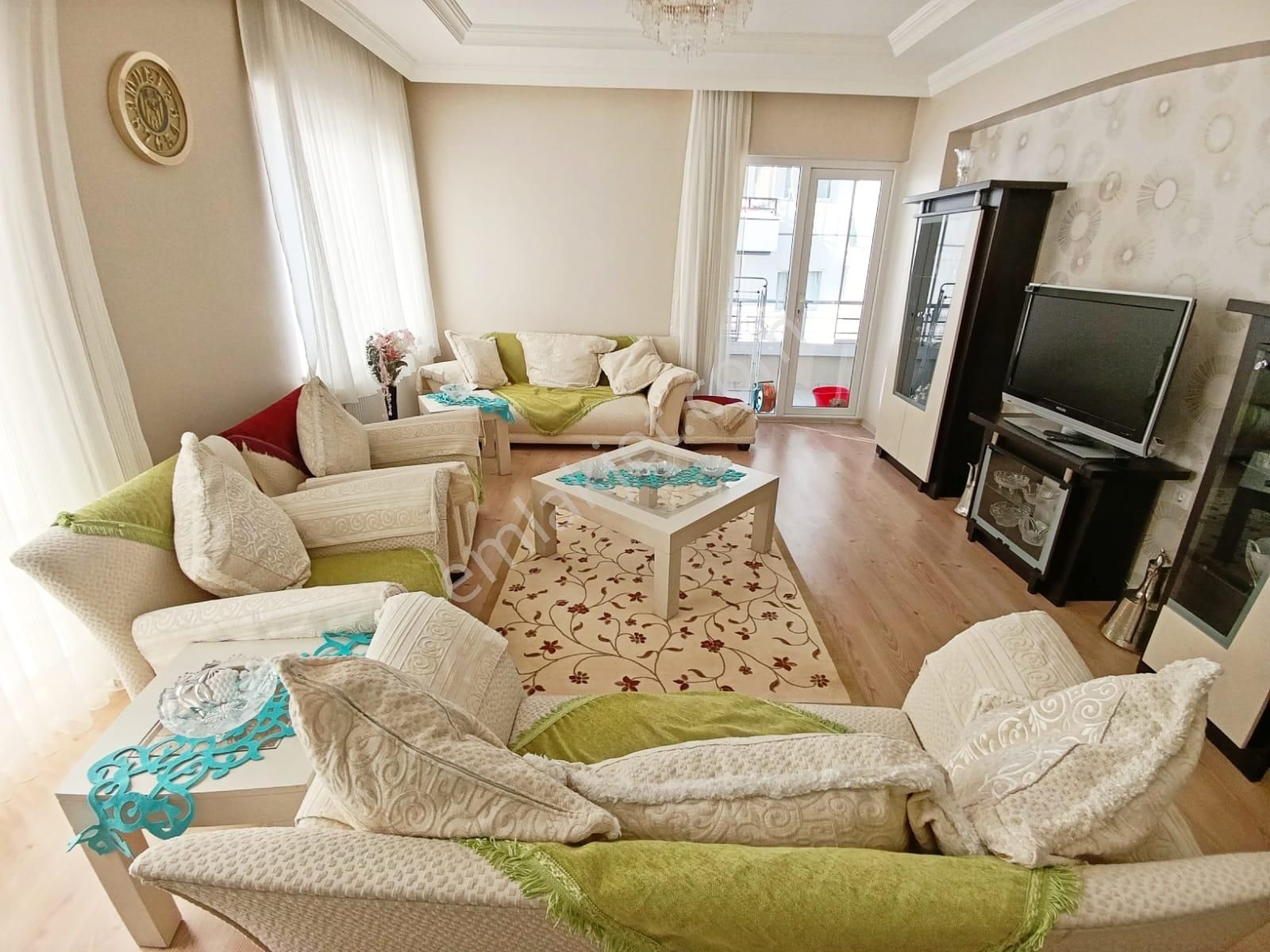 Çankaya Keklikpınar'da Ara Kat Ebeveyn Banyolu Asansörlü Lüx Kiralık