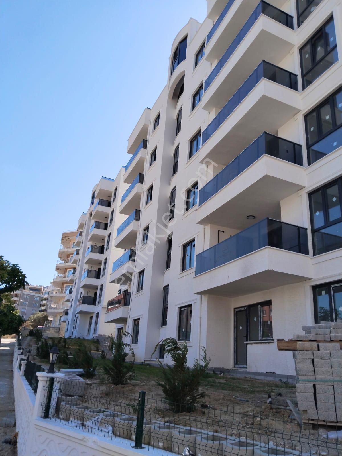 Güzelyalı'da Deniz Ve Doğa Manzaralı Site İçinde Sıfır Dublex Fırsatı - Görsel 2