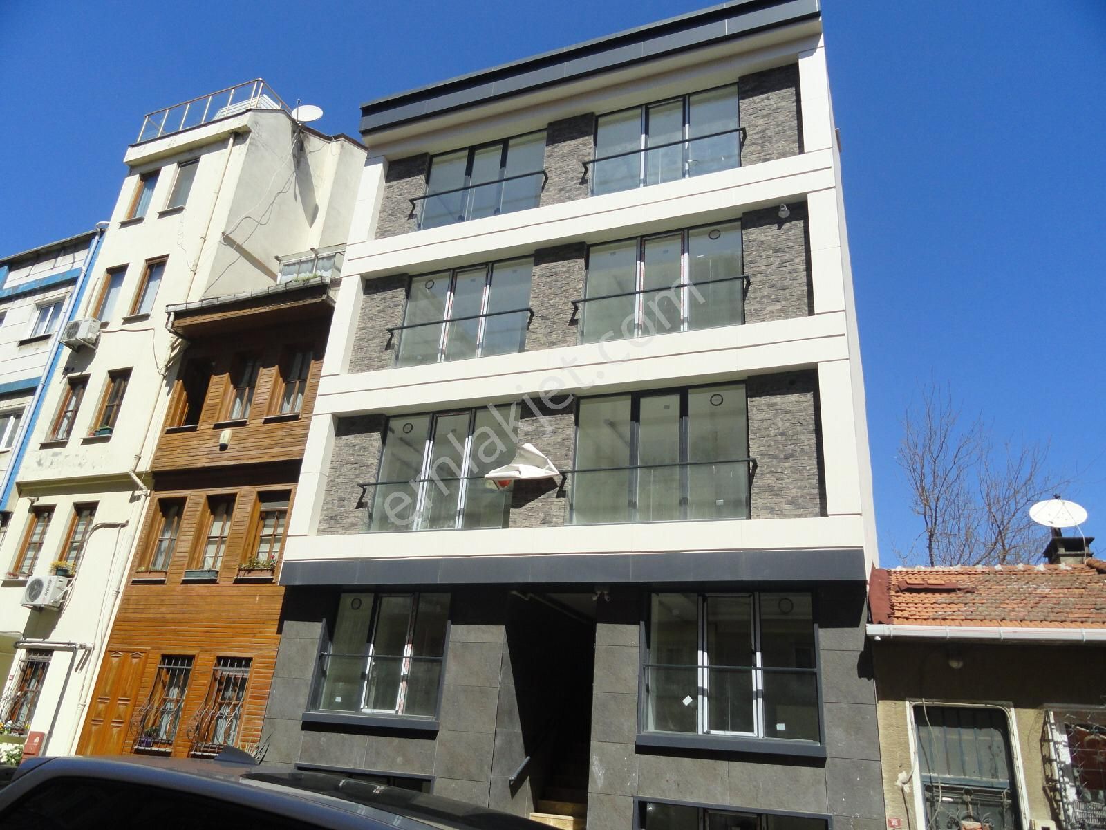 Deluxe 26 ' Dan Nezih Muhitte Asansörlü Bahçe Katı Fırsatt Daire