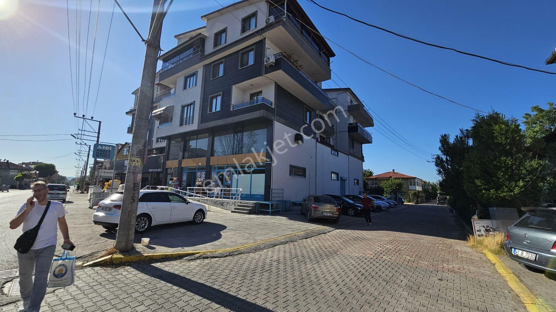 Ertuğrulgazıde Satılık 2+1 Eğımsız Çatı Dublexı