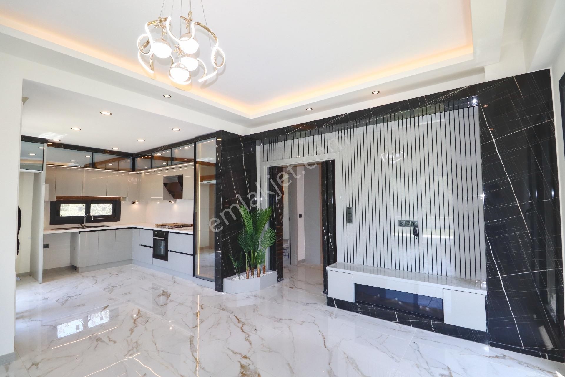 Güre'de Geniş Bahçe Alanı İçerisinde Satılık Özel Havuzlu Villa - Görsel 16