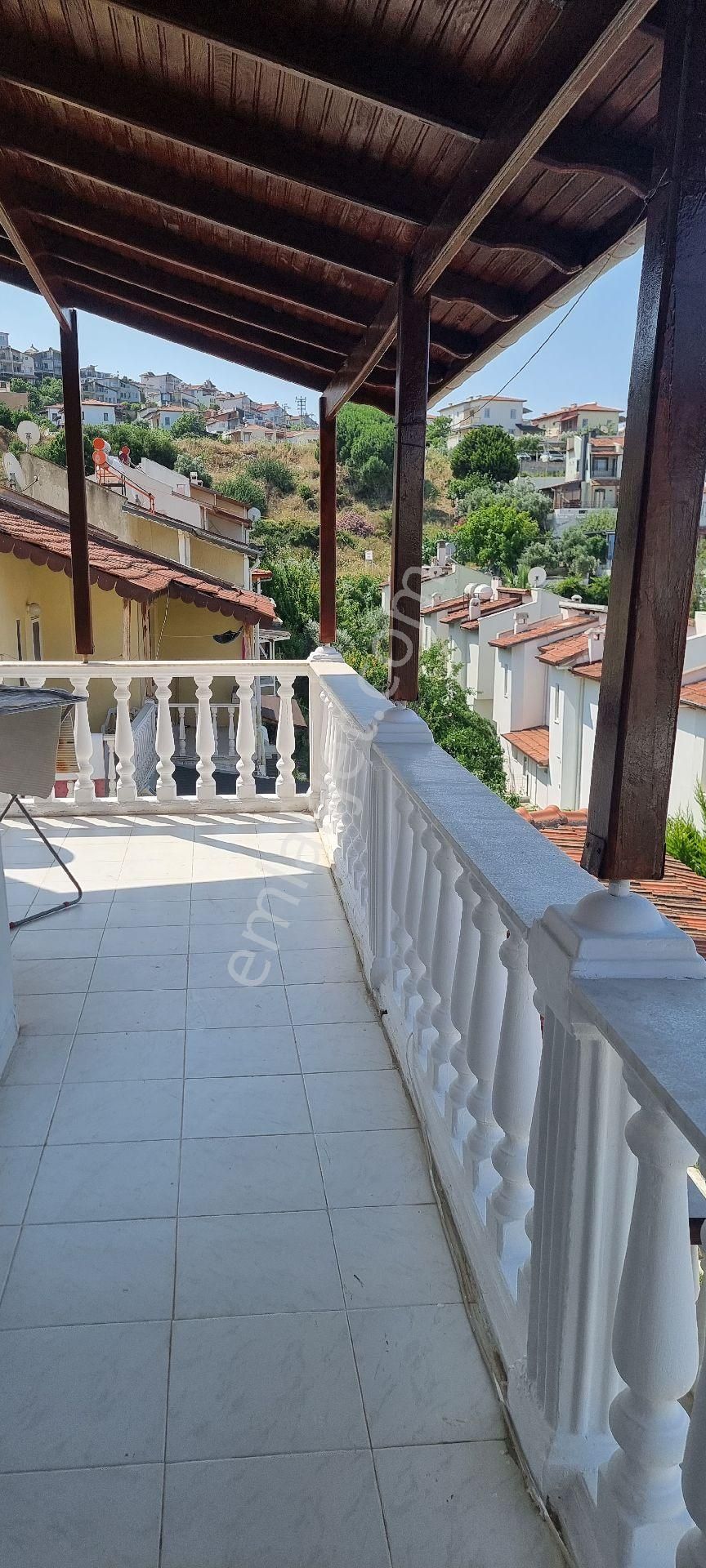 İzmir Seferihisar Ömür Beldesinde Havuzlu Sitede Tripleks Yazdığımız Satılıktır - Görsel 21