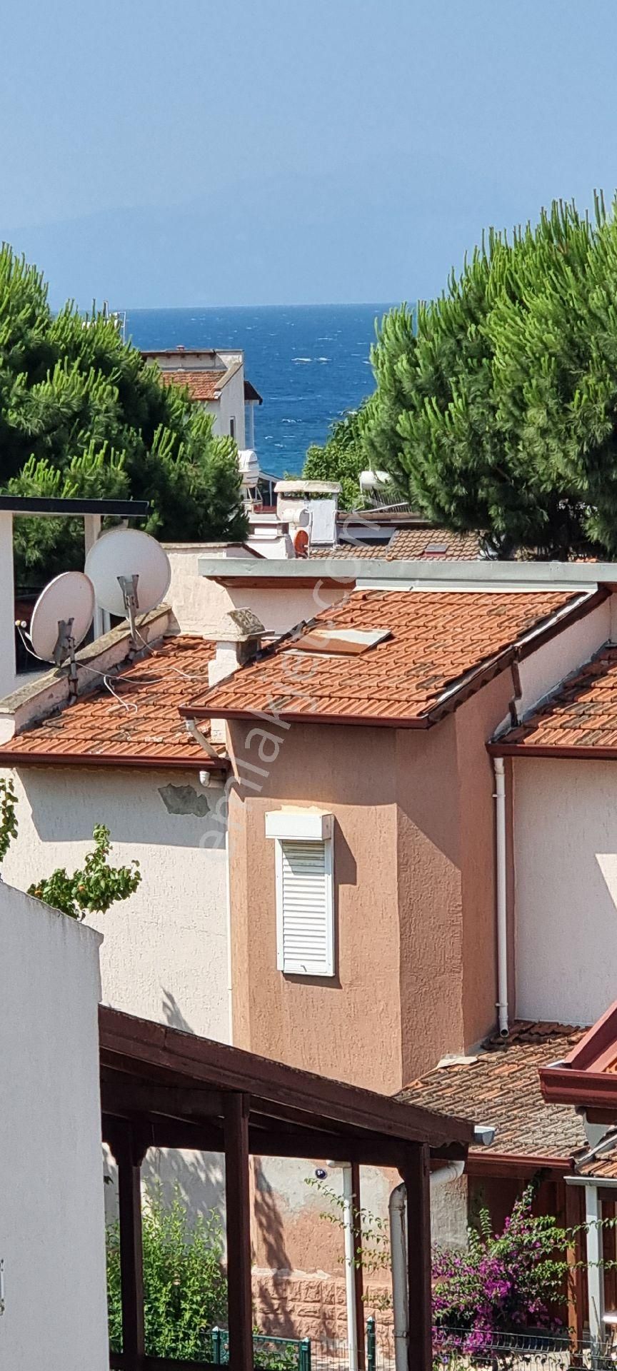 İzmir Seferihisar Ömür Beldesinde Havuzlu Sitede Tripleks Yazdığımız Satılıktır - Görsel 25