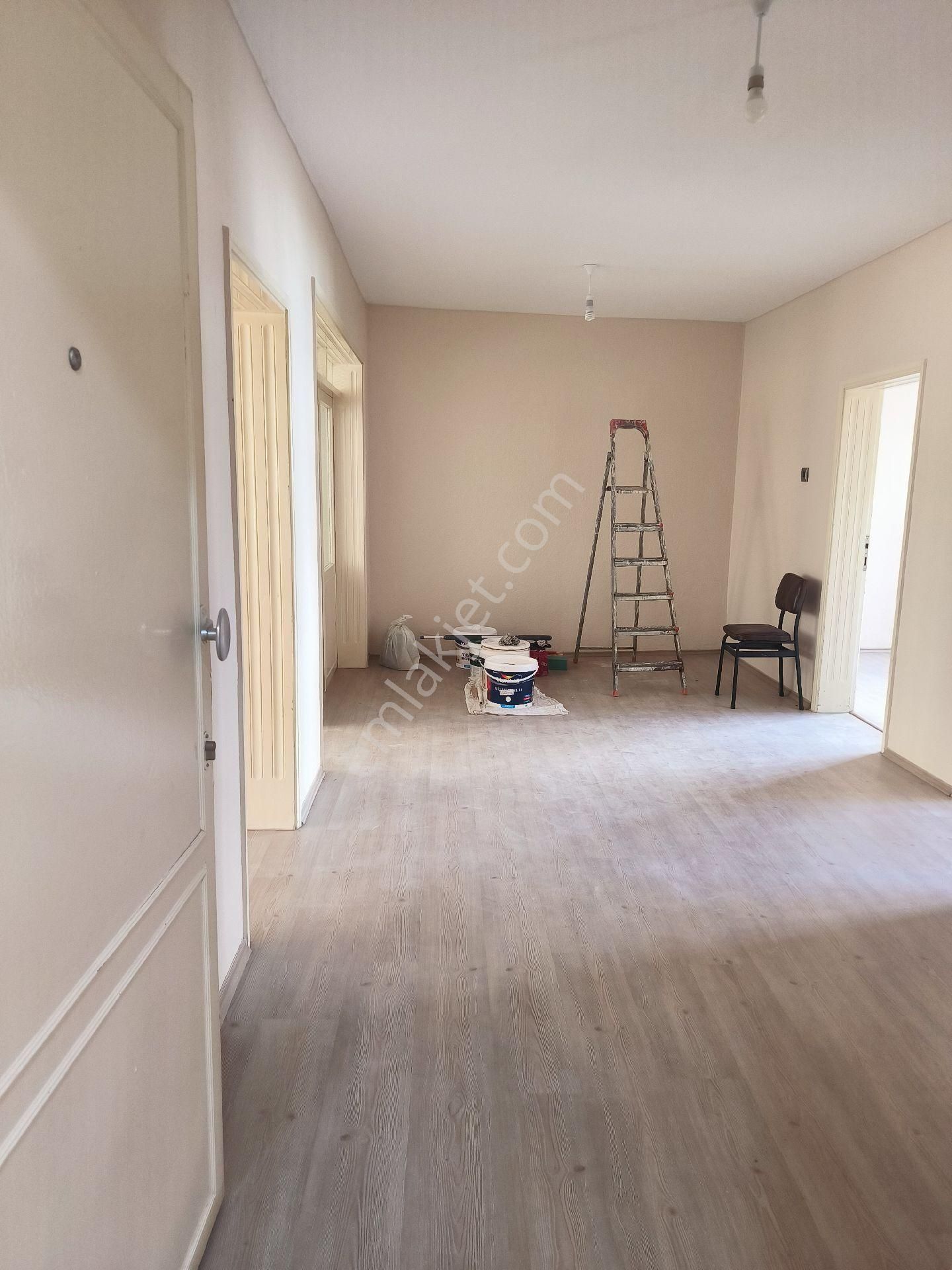 Bursa Dikkaldırım Kiralık 2+1 Yüksek Giriş Daire