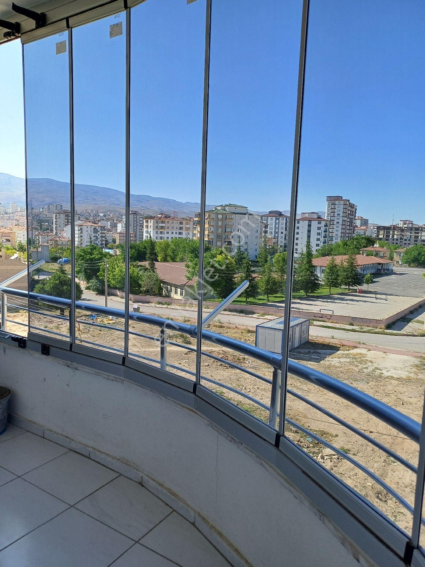 Niğde İlhanlı Mahallesi'nde Satılık 4+1 Daire