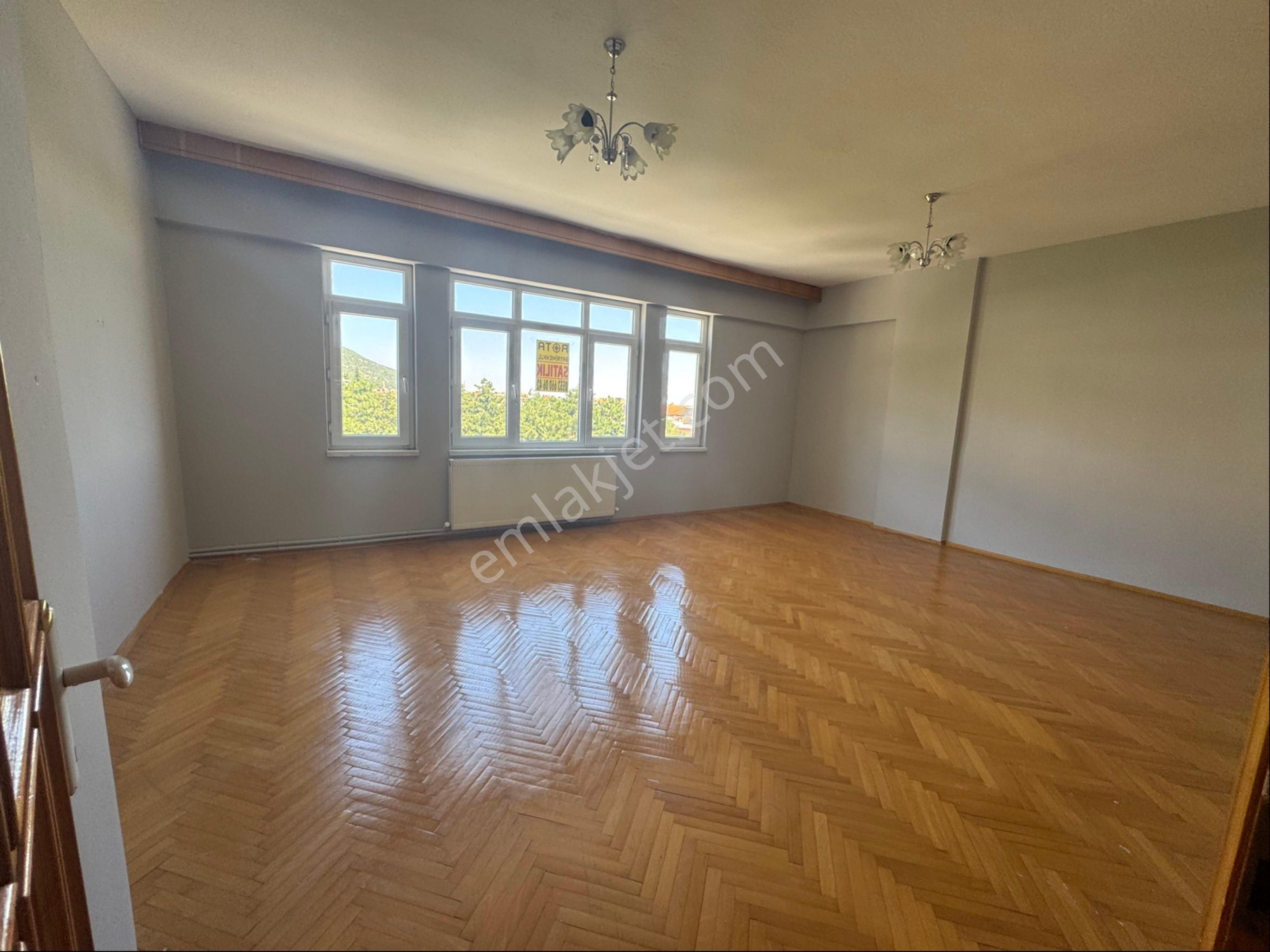 Rotadan Satılık Hıdırlık Cad. Doğa Manzaralı Daire - Görsel 13