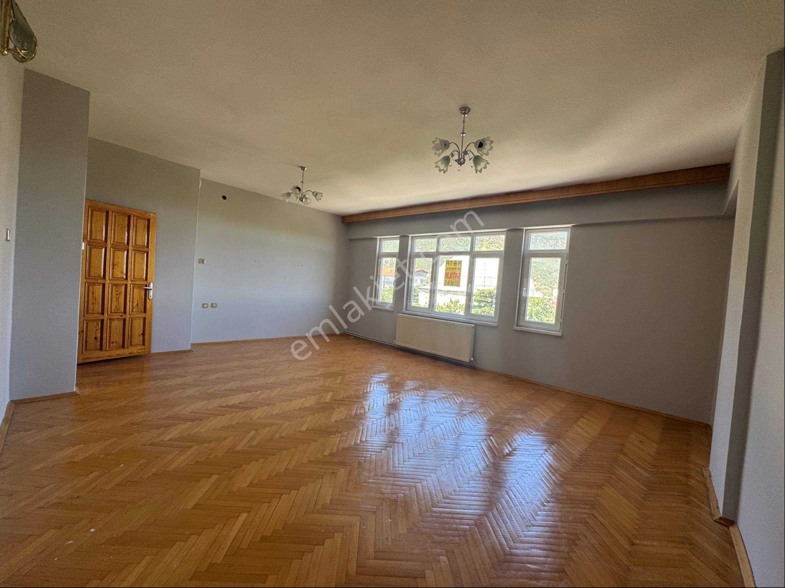 Rotadan Satılık Hıdırlık Cad. Doğa Manzaralı Daire - Görsel 17