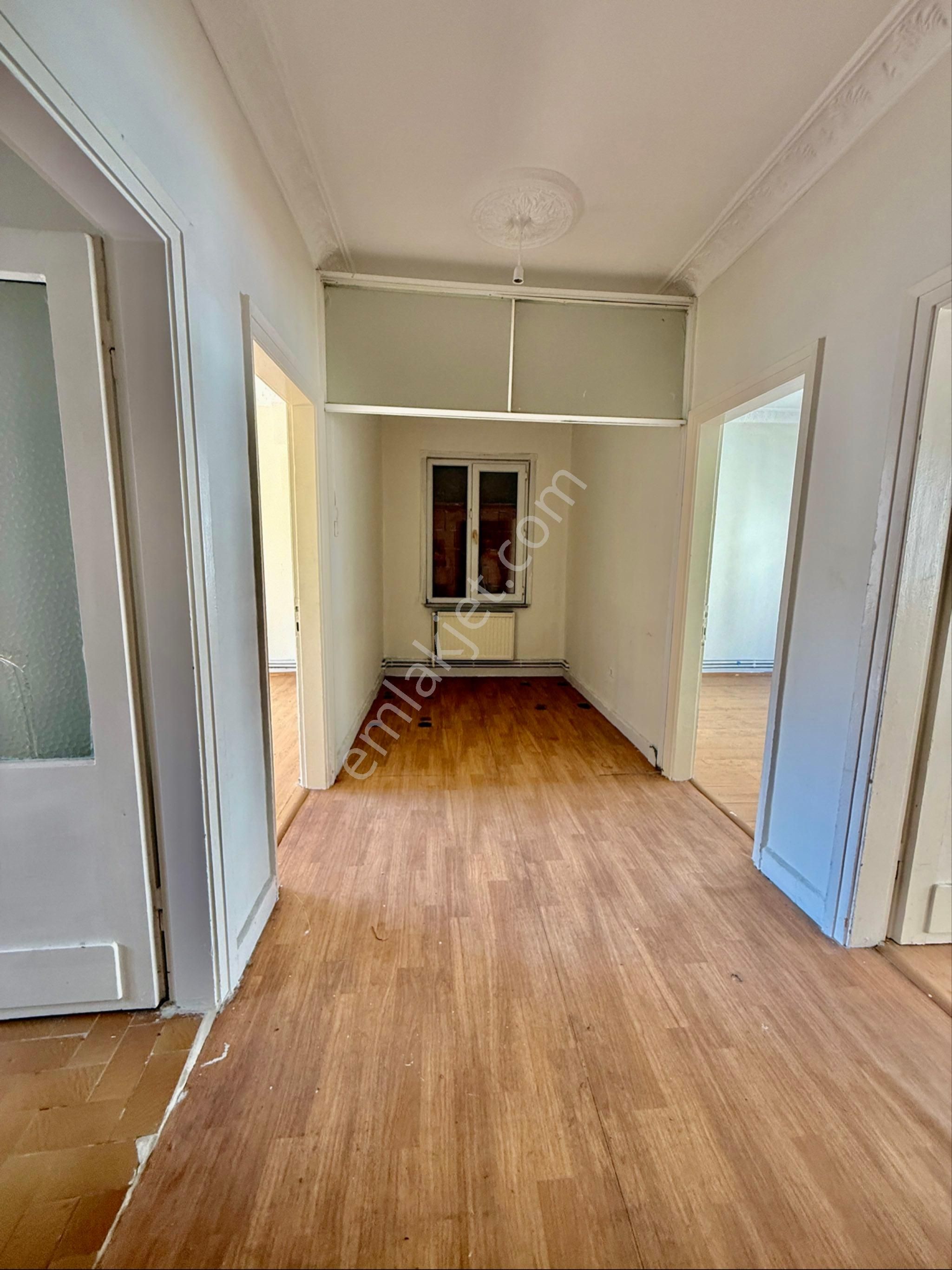 Cerrahi Tekkesinin Ve Fevzipaşa Caddesine Çok Yakın - Görsel 4