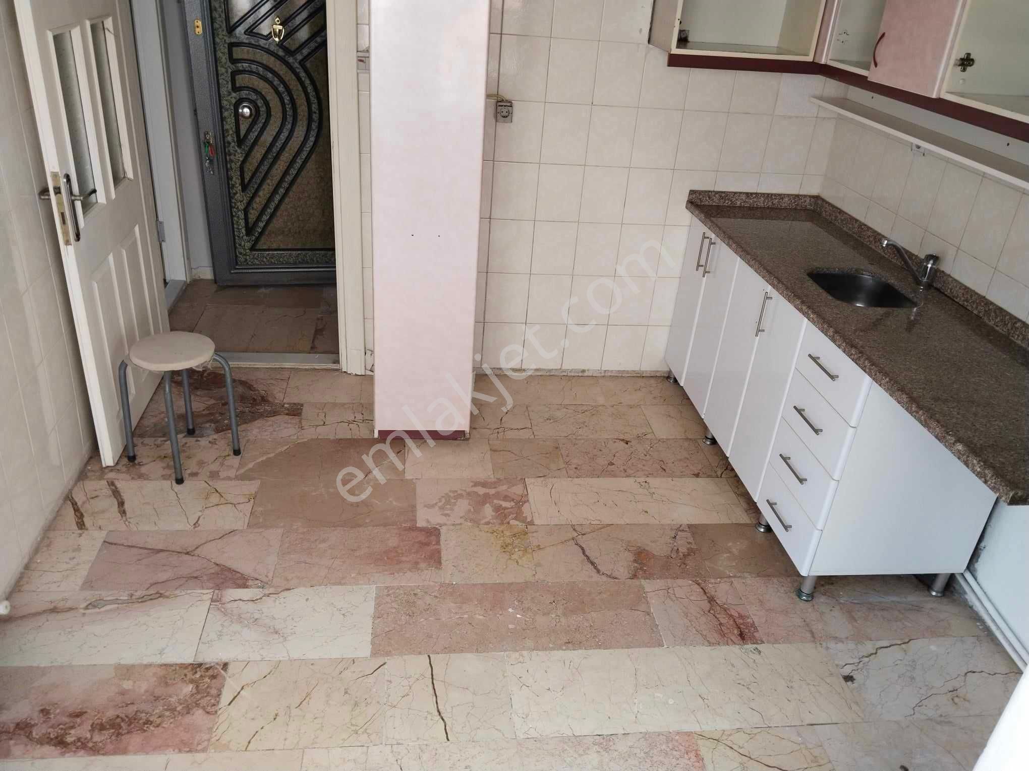 Çorluda Kiralık Daire Kazimiye Mah- 3+1-2-kat Kitap Kafe Yanı