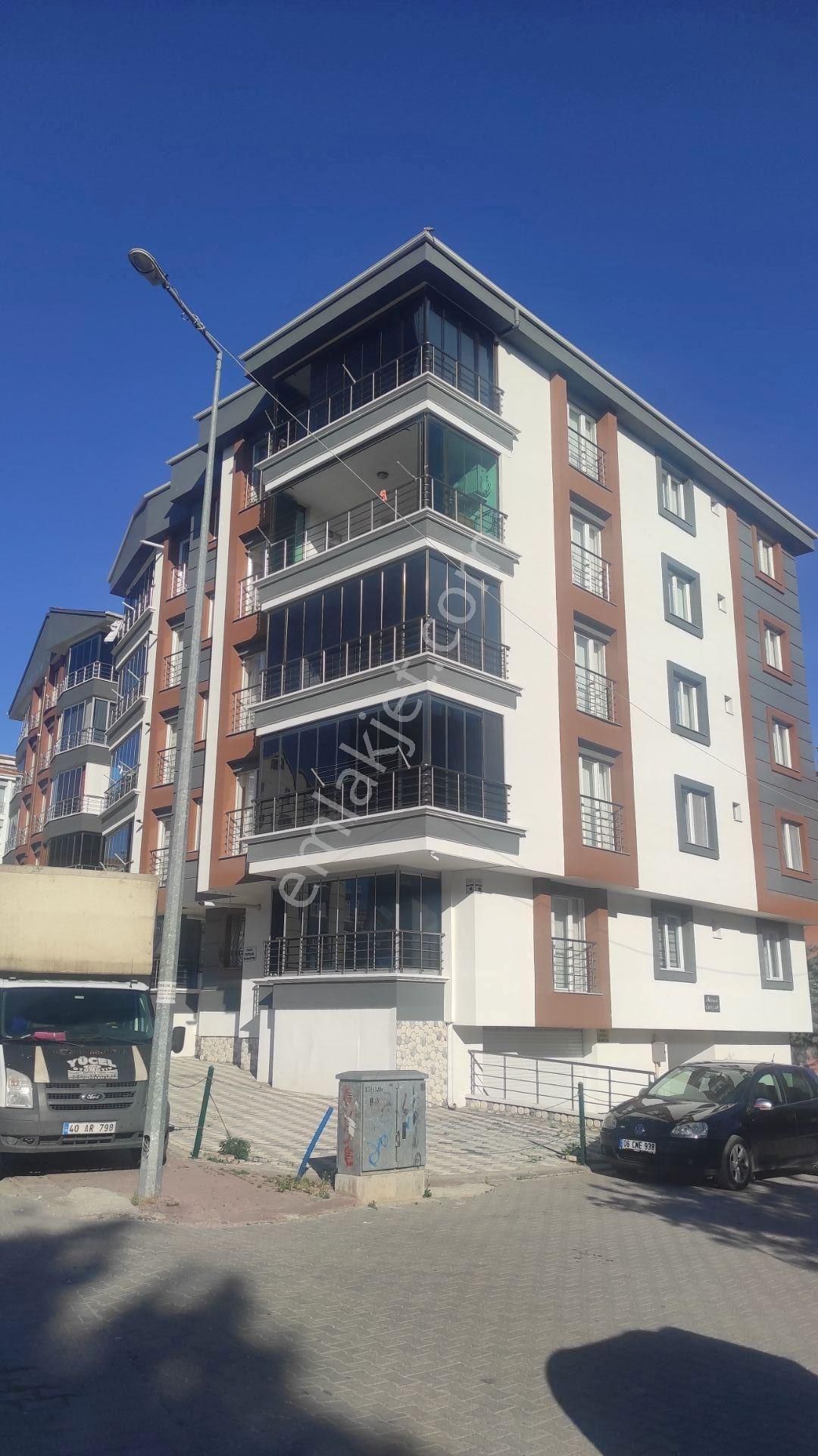 Altın Emlak'tan Adliye Yakınında 3+1 Yeni Daire