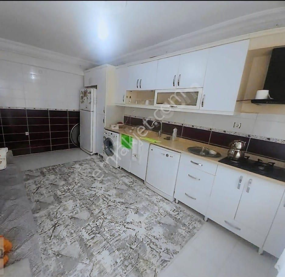 Kaçmaz Fiyata Belediye Ve Üniversite Yanı Geniş 3+1 Satılık Dire