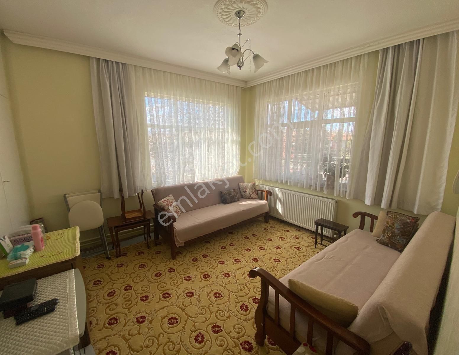 Konya Selçuklu Cumhuriyet Mah.de 3+1 İçi Boş Hemen Oturulabilir Acil Satılık Daire