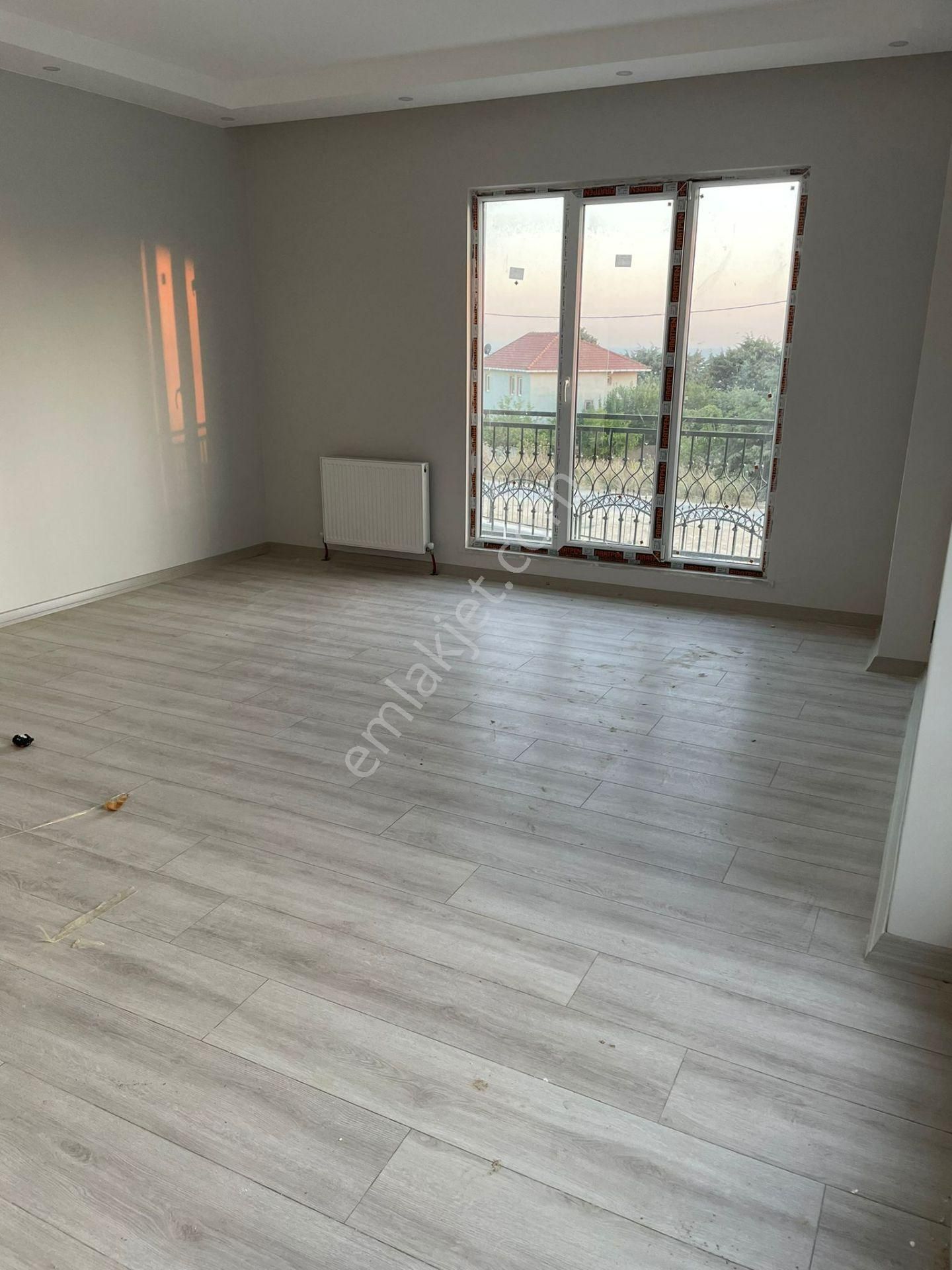 Büyükçekmece Muratçeşme Mah De Lüx Sitede Deniz Manzaralı 3+1 Acil Satılık Daire