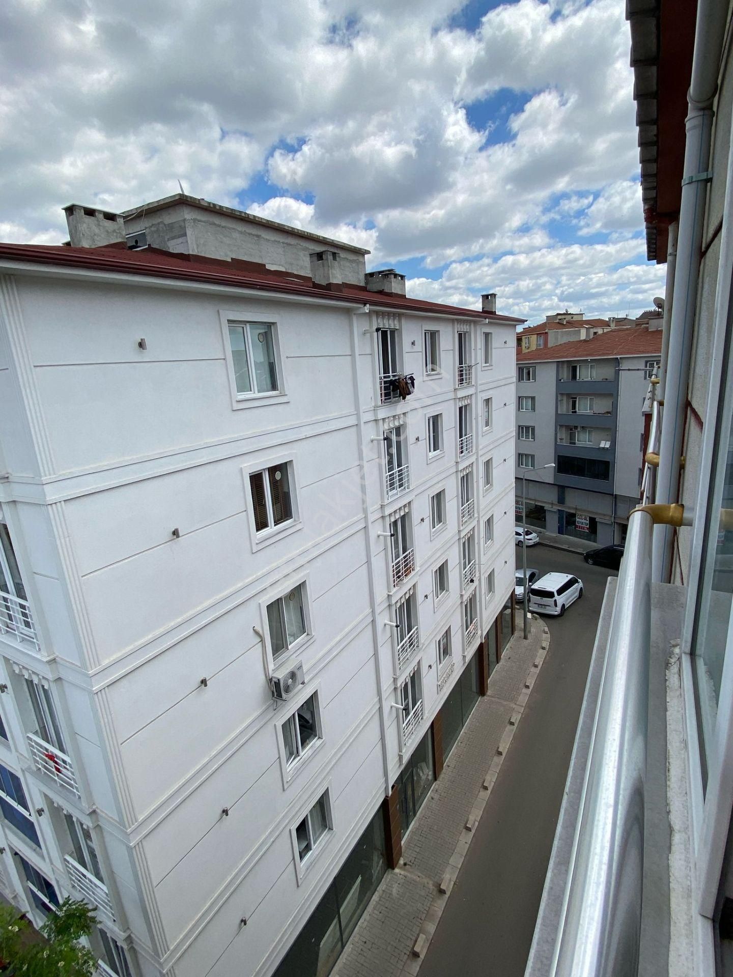 Şeyhsinan Mahallesinde 2+1 Masrafsız Satılık Daire