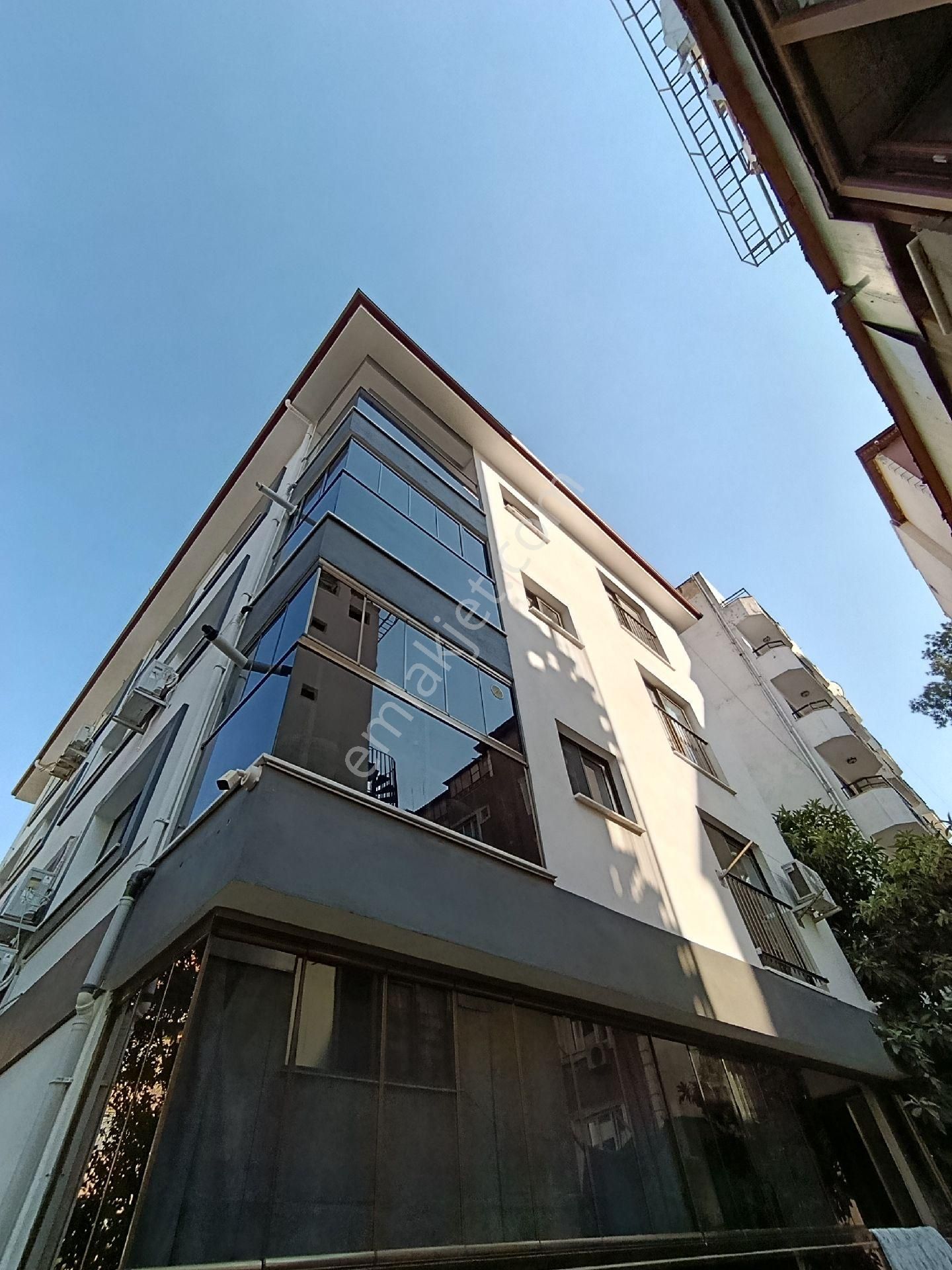 Kuşadası Merkez'de Acil Satılık Fırsat Daire