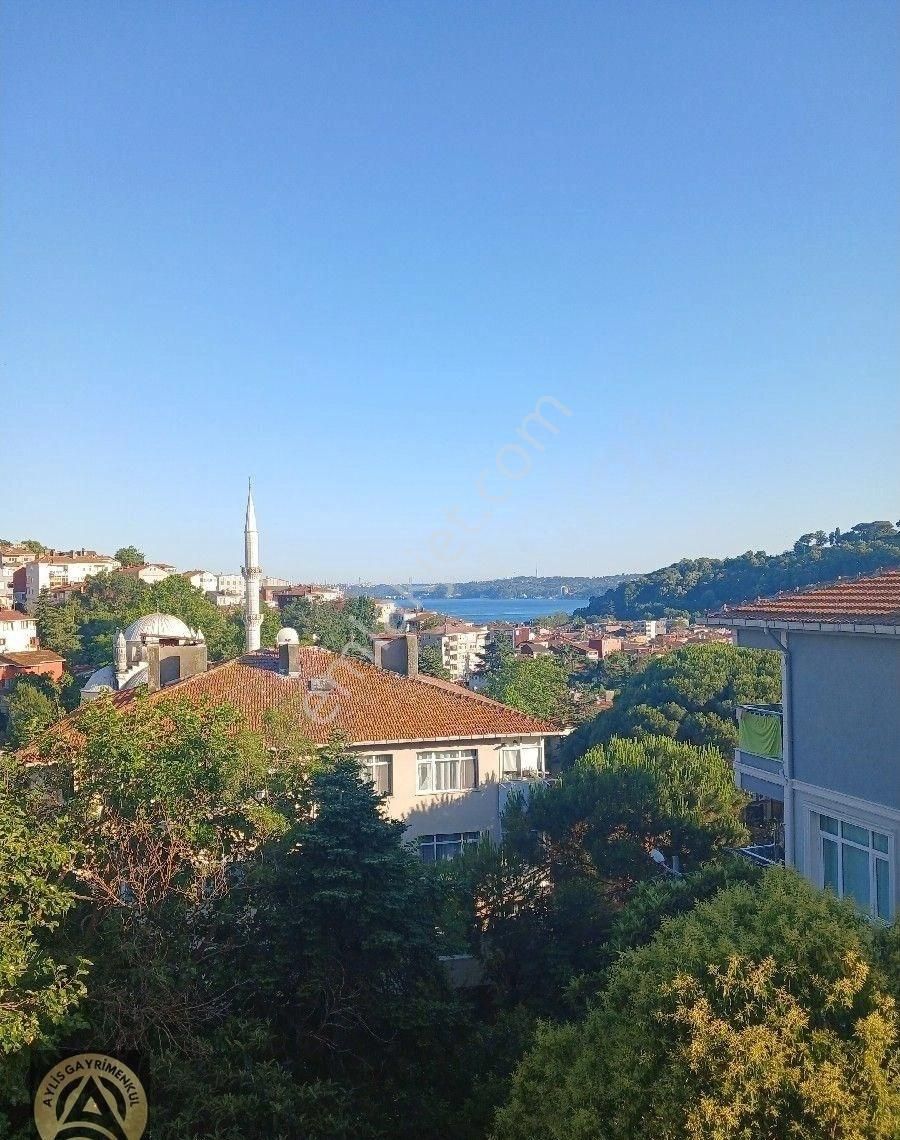 Sarıyer Zümrütevler'de Deniz Manzaralı Keyifli 2+1 Satılık Daire.