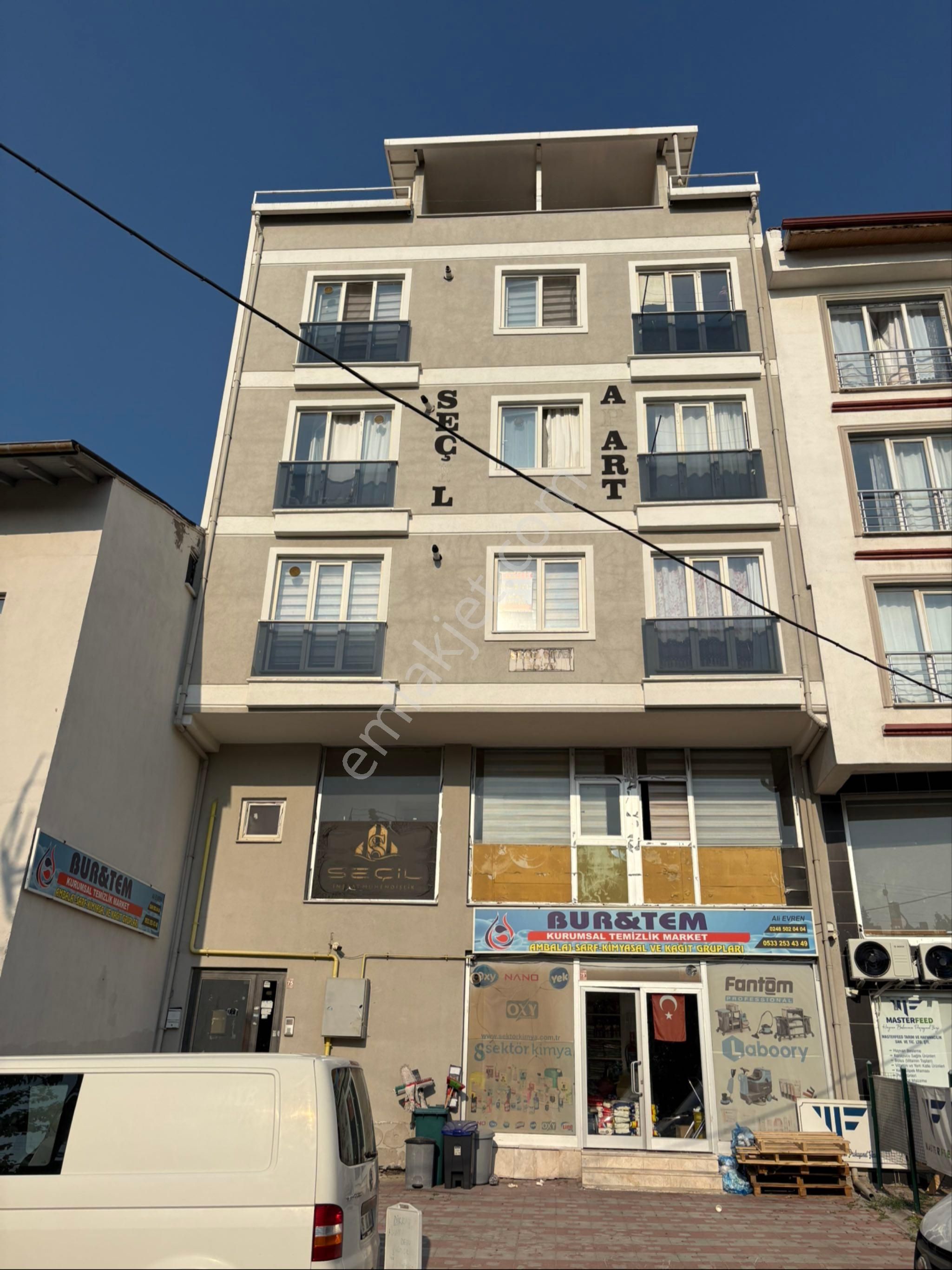 İnal Emlaktan Merkezde Kiralık 2+0 60 M2 Daire