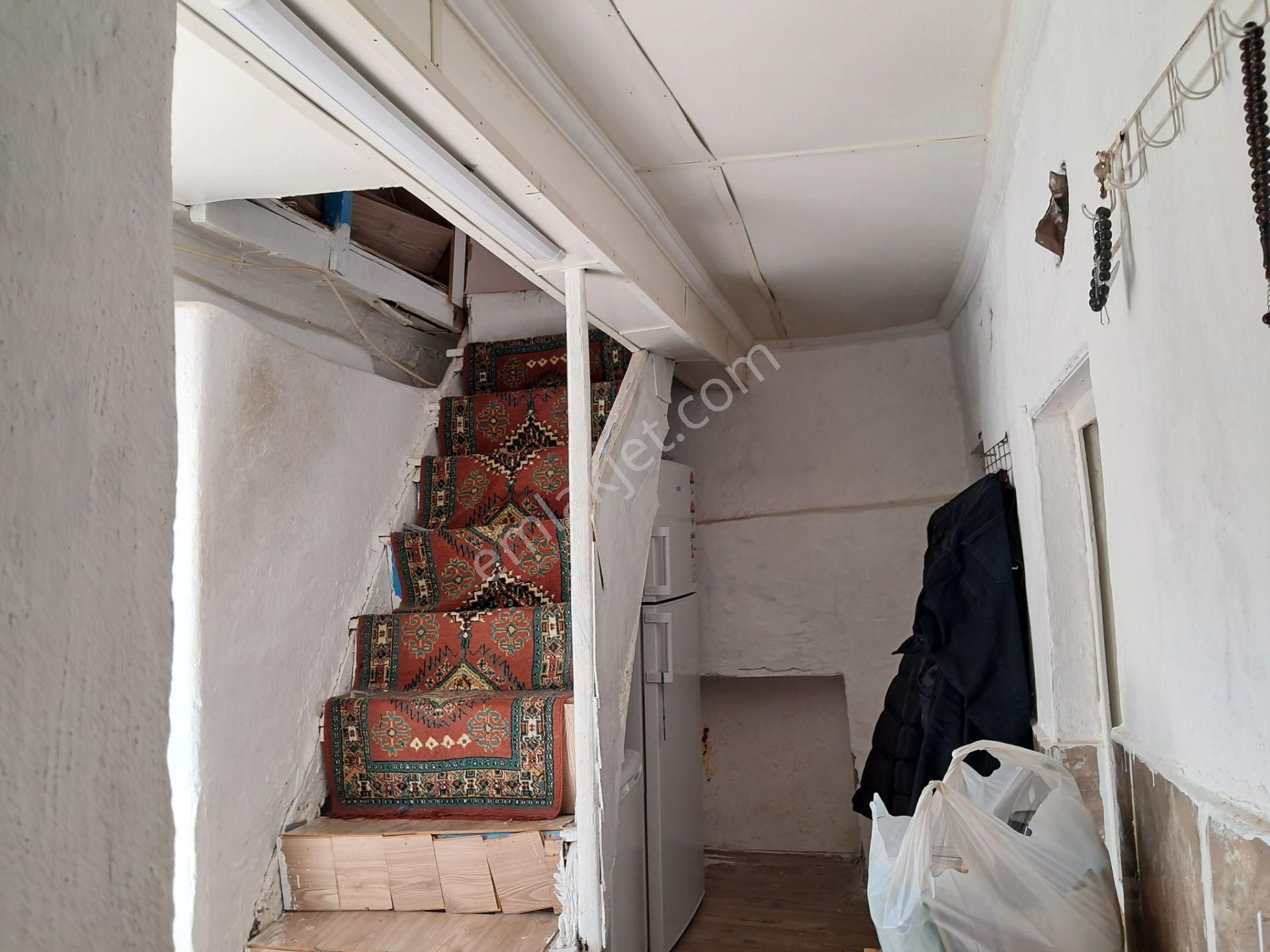 İzmir Torbalı Gold Emlaktan Bayındırda Satılık Mustakil İki Katlı Gargil Ev - Görsel 8