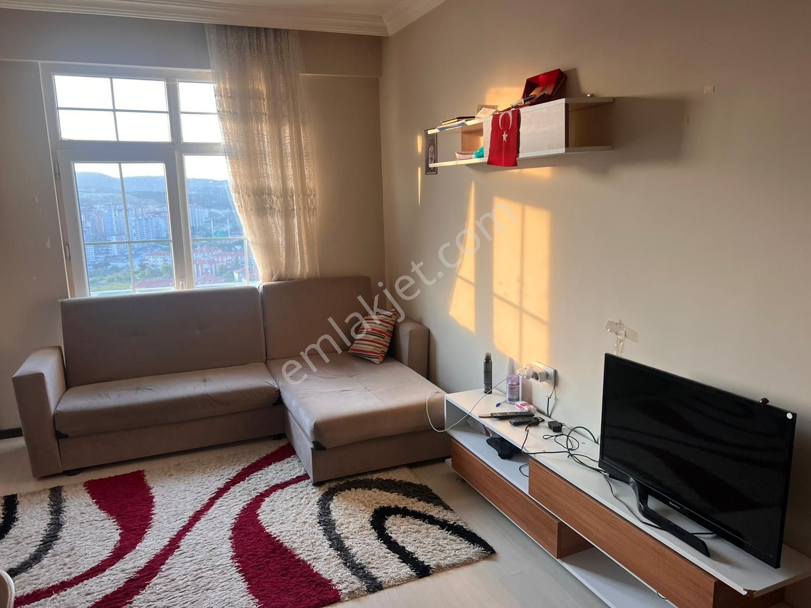 Sahibinden Merkezi Konumda Kiralık Eşyalı 1+1