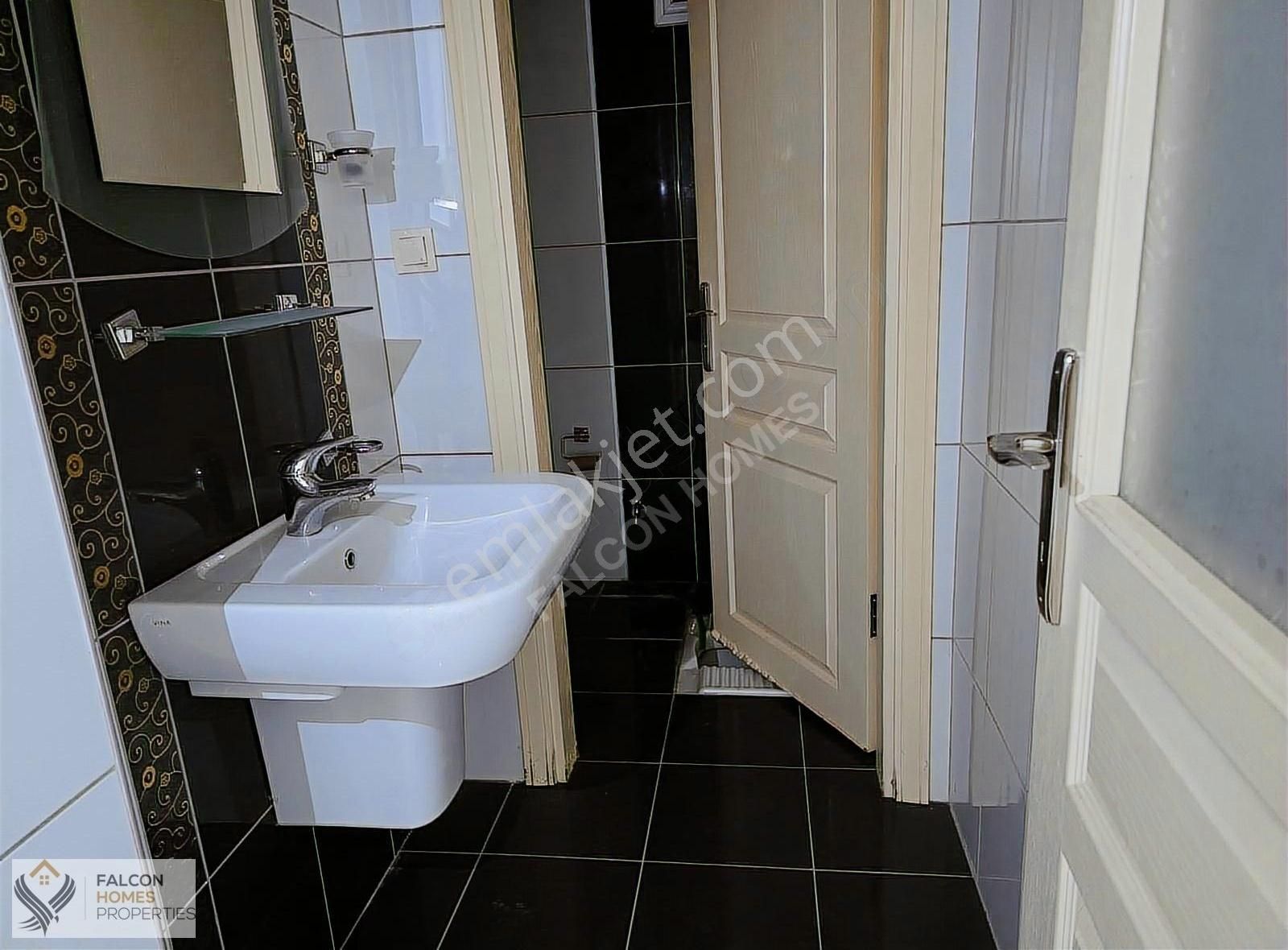 Doğancı Mah. 3+1 Geniş Ve Kombili Kiralık Daire