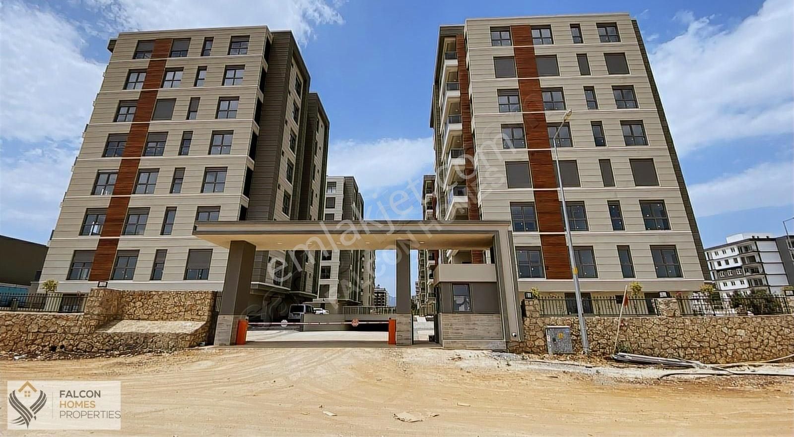 Şehir Hastanesi Yakını Havuzlu Site İçi 2+1 Kiralık Daire