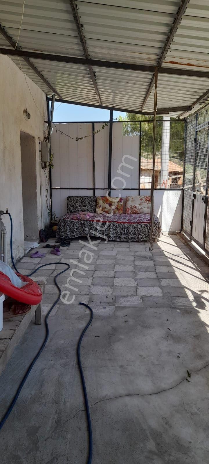 Aydın Söke Nalbantlar Mah Önü Açık İçinde 2+1 Odası Olan Geniş Bahçeli Satılık Müstakil Ev - Görsel 10